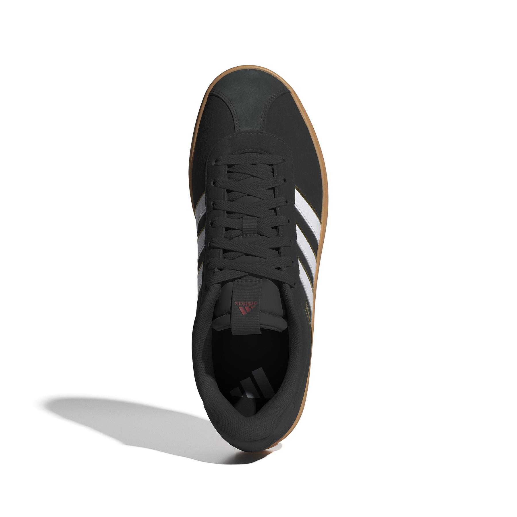 product/a/d/adidas_ih4789_3_footwear_photography_top_portrait_view_white.jpg