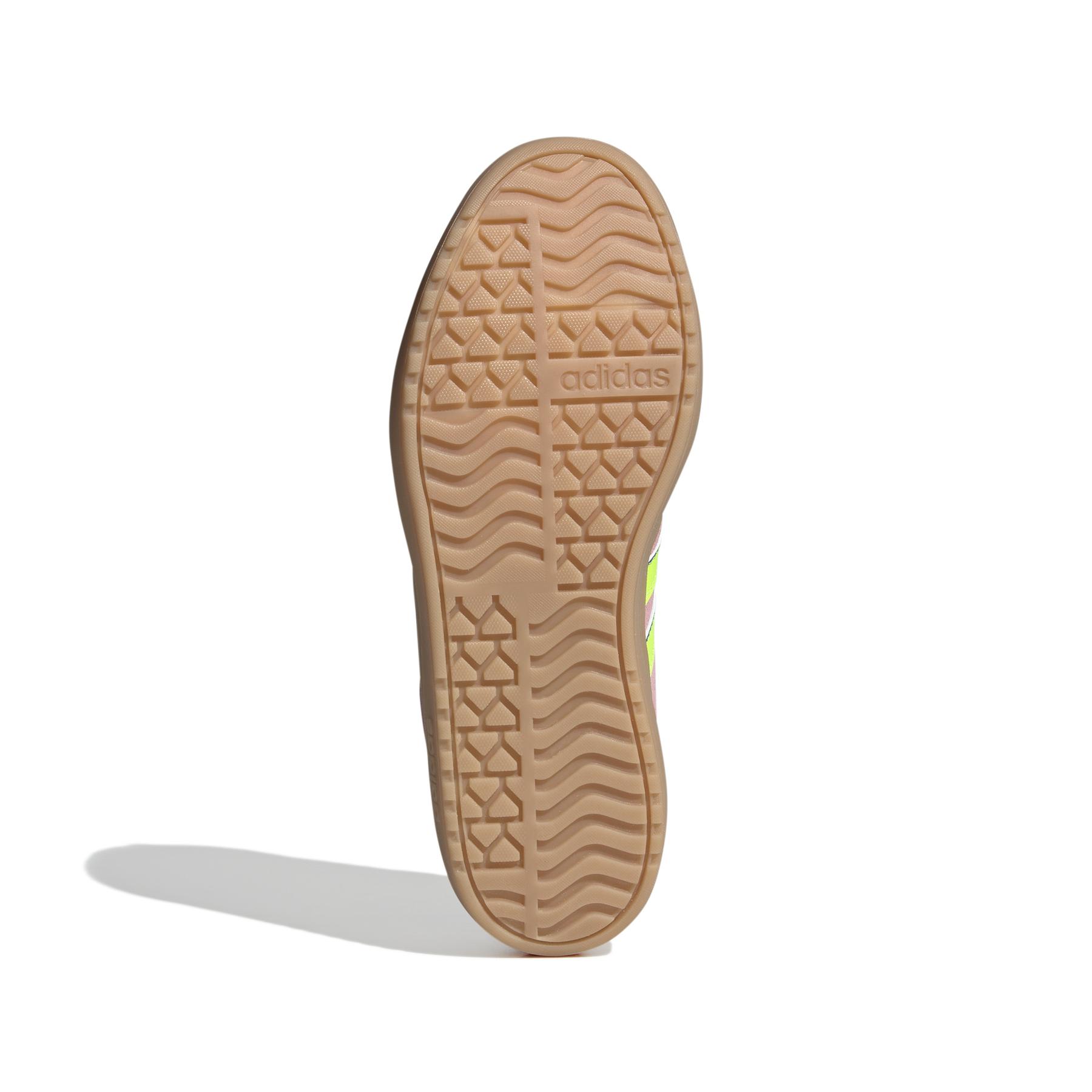 product/a/d/adidas_ih8089_4_footwear_photography_bottom_view_white.jpg