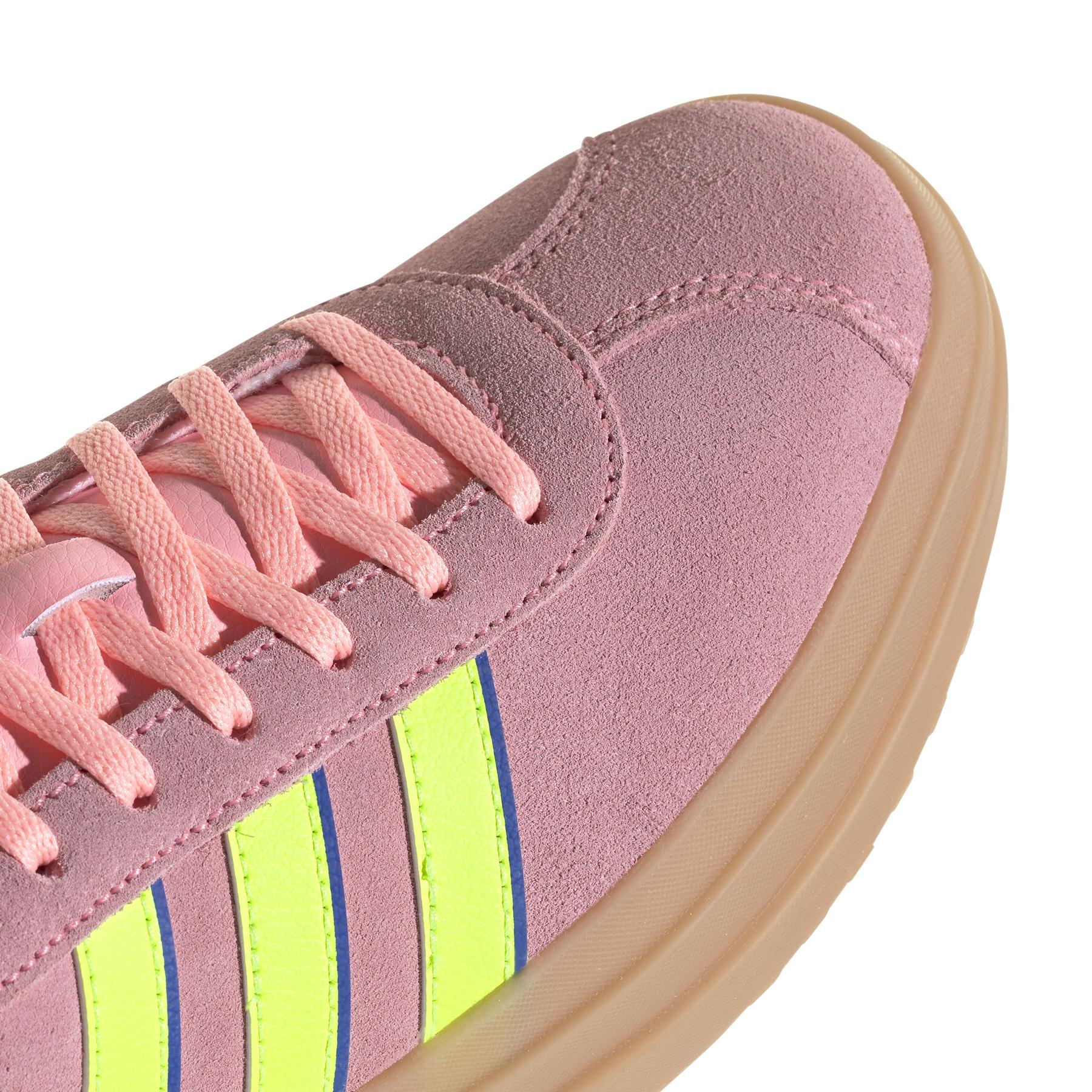 product/a/d/adidas_ih8089_8_footwear_photography_detail_view_1_white.jpg