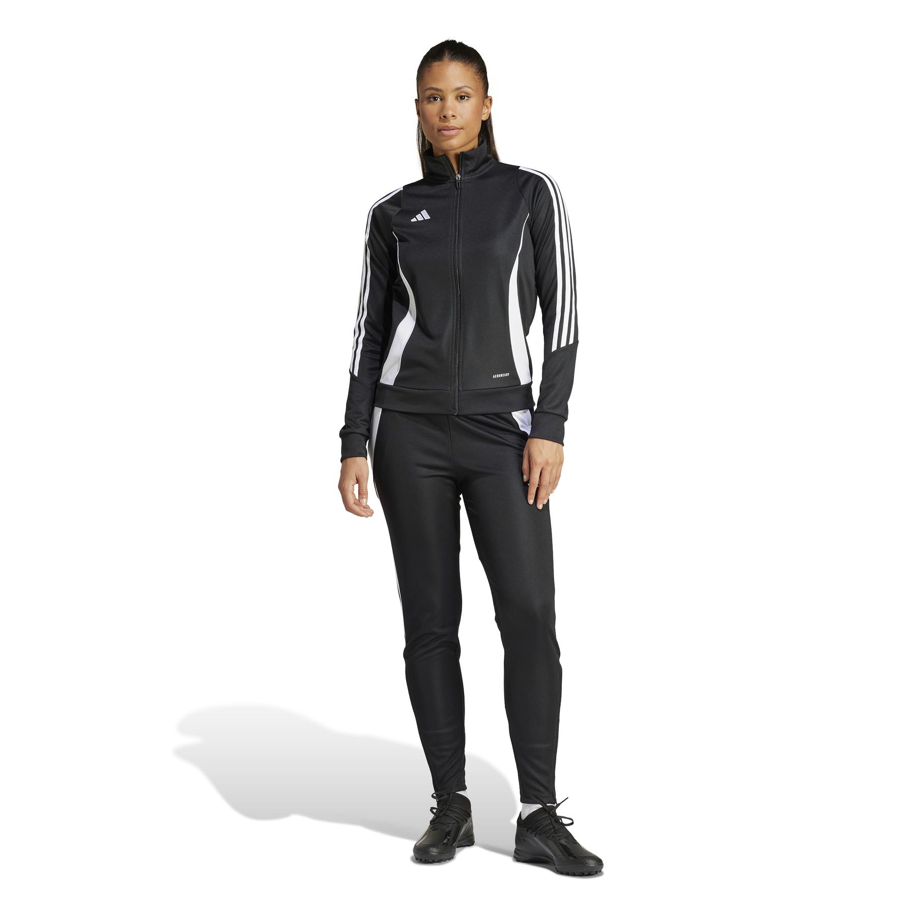 product/a/d/adidas_ij9961_8_apparel_on_model_standard_outfit_view_white.jpg