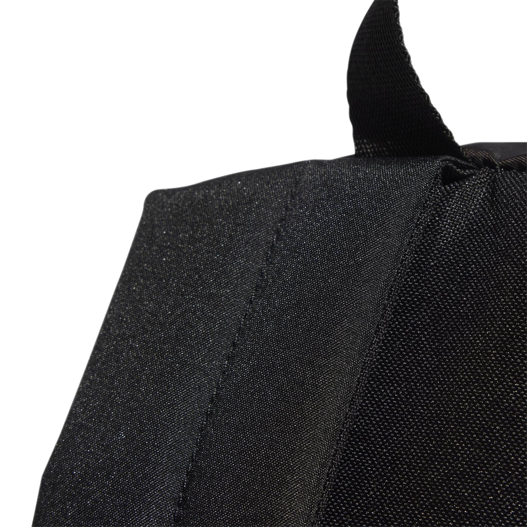 product/a/d/adidas_it2112_5_hardware_photography_detail_view_2_white.jpg