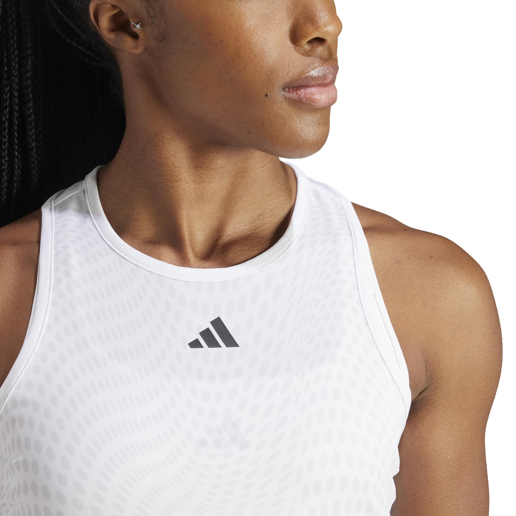 product/a/d/adidas_it4719_7_apparel_on_model_detail_view_1_whiterep2.jpg
