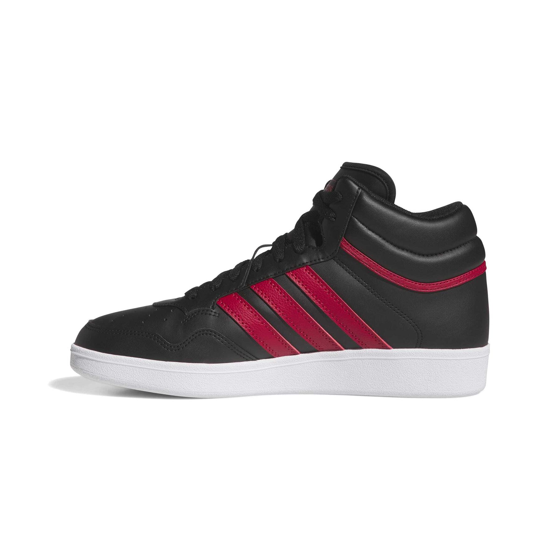 product/a/d/adidas_jh6142_5_footwear_photography_side_medial_center_view_white-nw091625.jpg