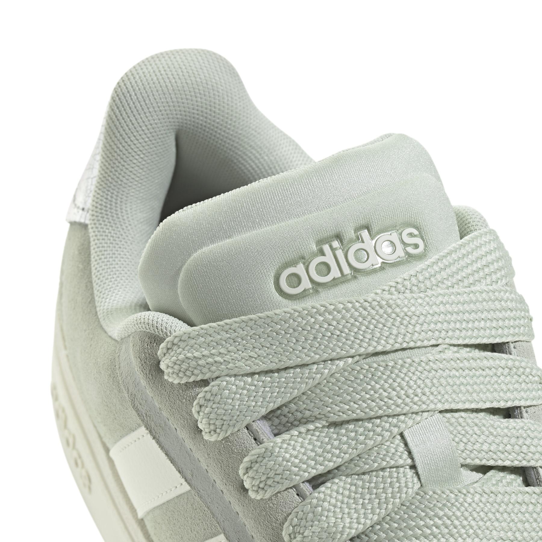 product/a/d/adidas_jh8670_lingrn-owhite-silvmt_6.jpg