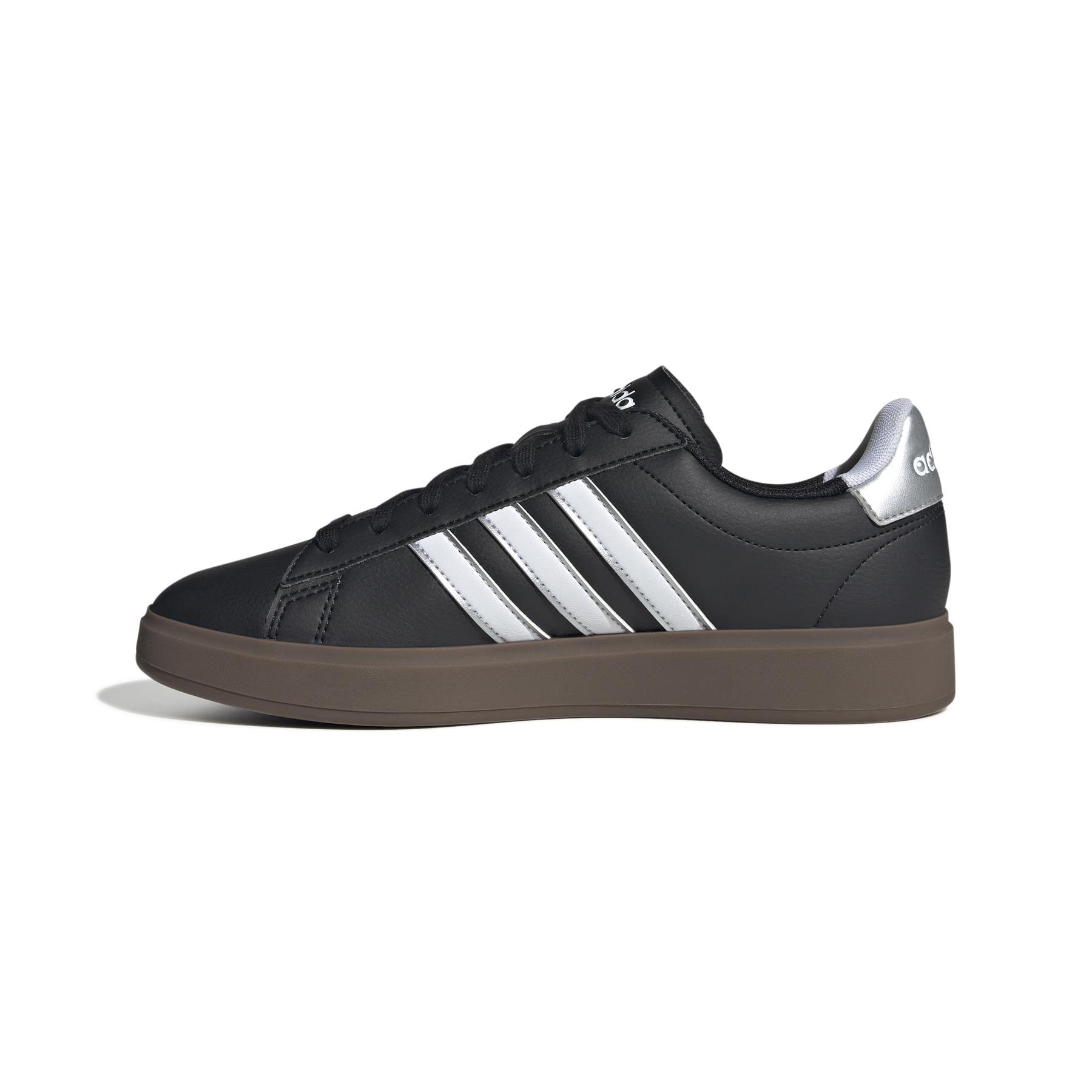 product/a/d/adidas_jh8677_5_footwear_photography_side_medial_center_view_white-nw091625.jpg