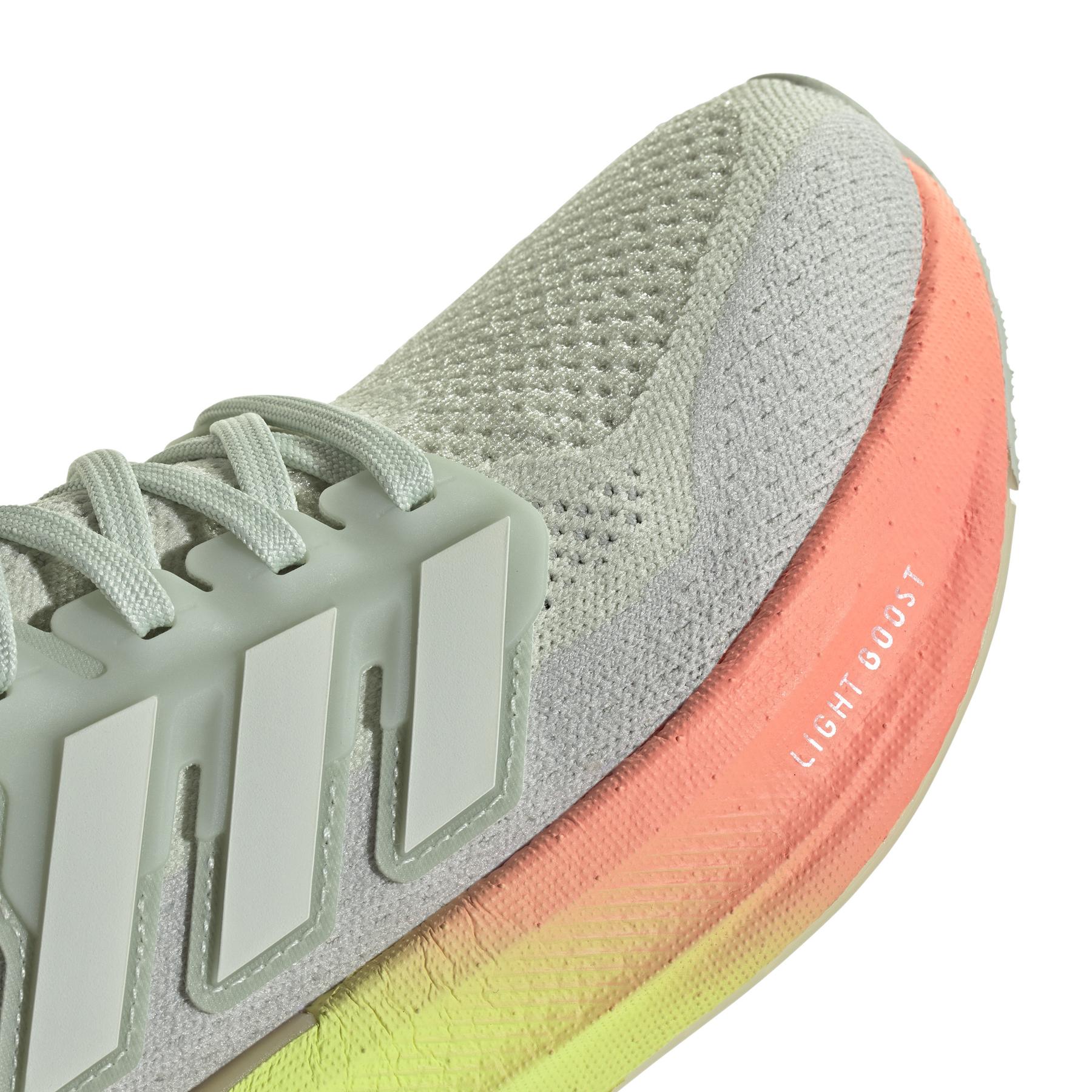 product/a/d/adidas_jh9052_8_footwear_photography_detail_view_1_white-nw091625.jpg