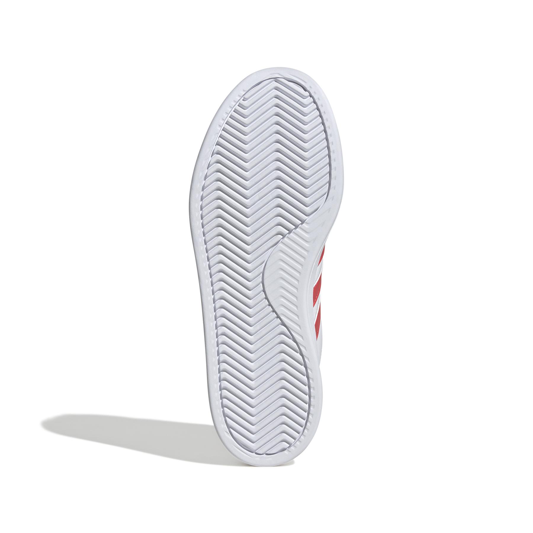 product/a/d/adidas_jh9279_4_footwear_photography_bottom_view_white-nw091625.jpg