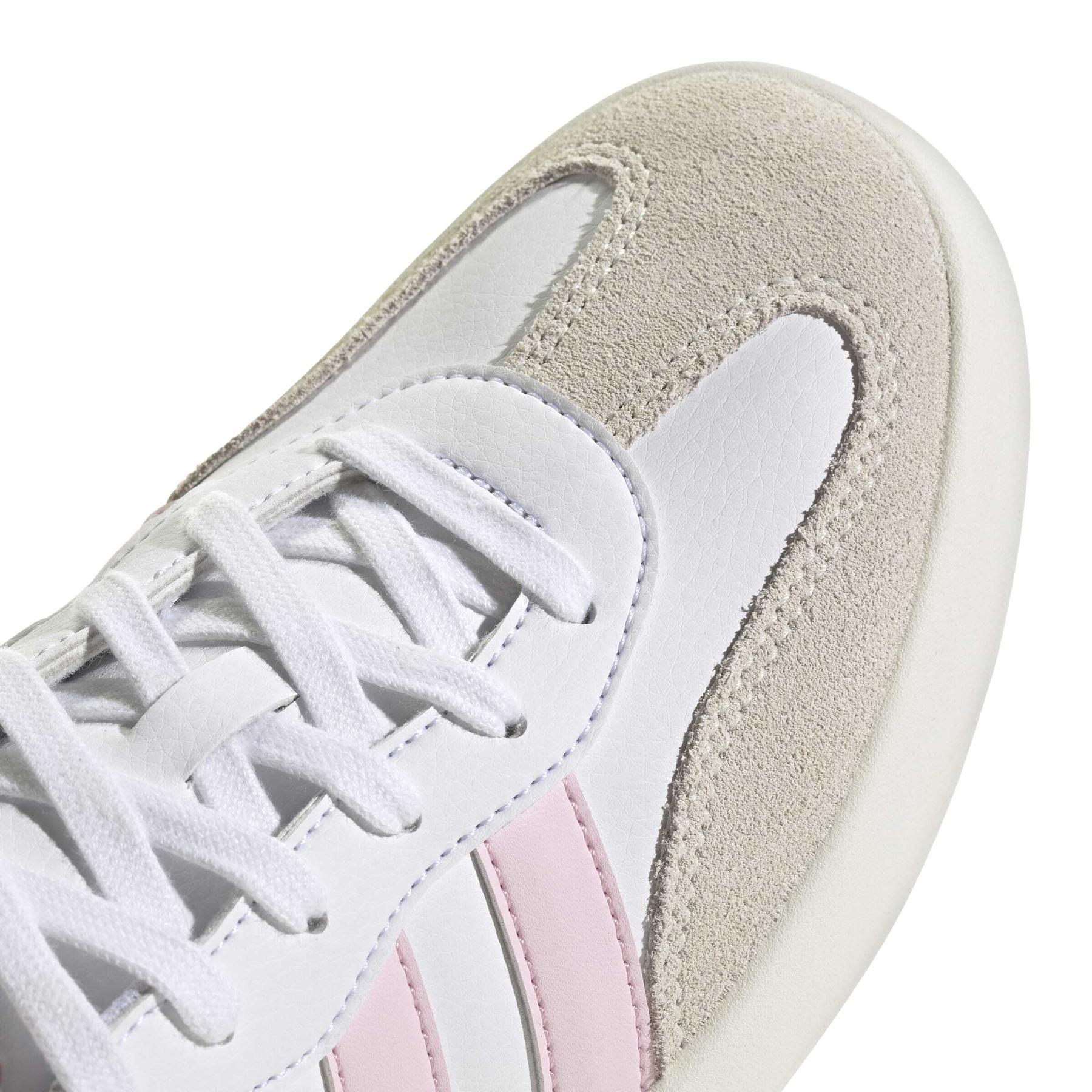 product/a/d/adidas_ji4904_8_footwear_photography_detail_view_1_white-nw091625.jpg