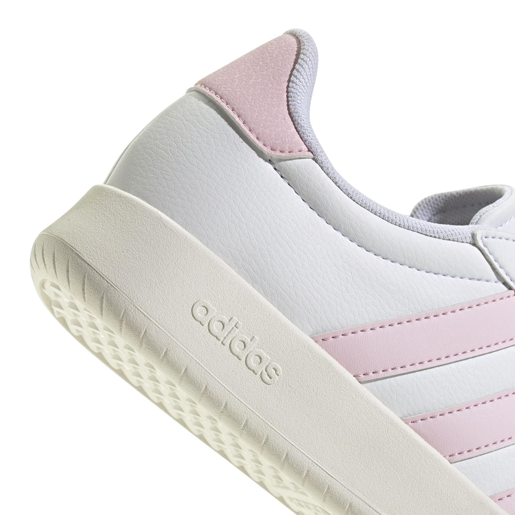 product/a/d/adidas_ji4904_9_footwear_photography_detail_view_2_white-nw091625.jpg