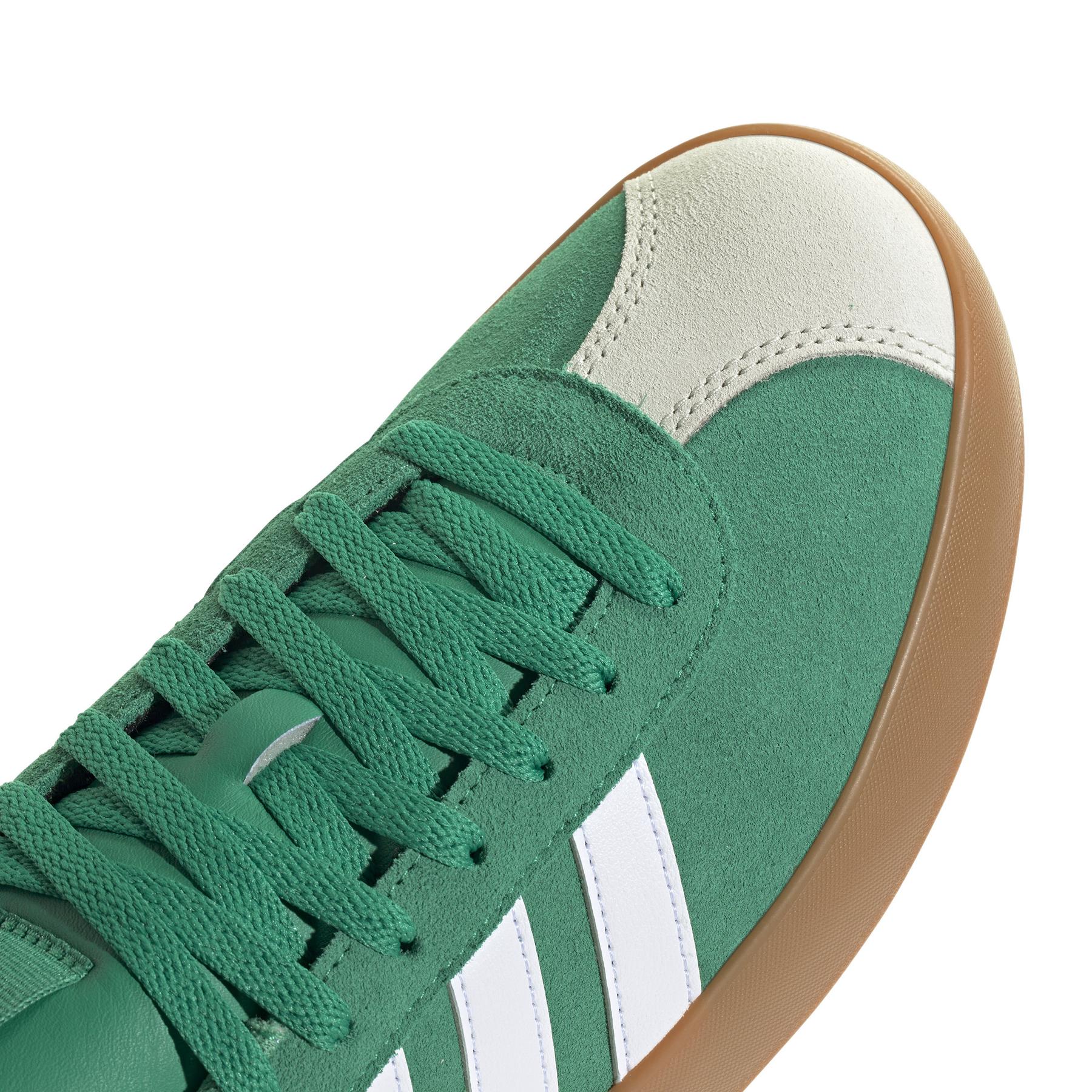 product/a/d/adidas_jp5285_8_footwear_photography_detail_view_1_white.jpg