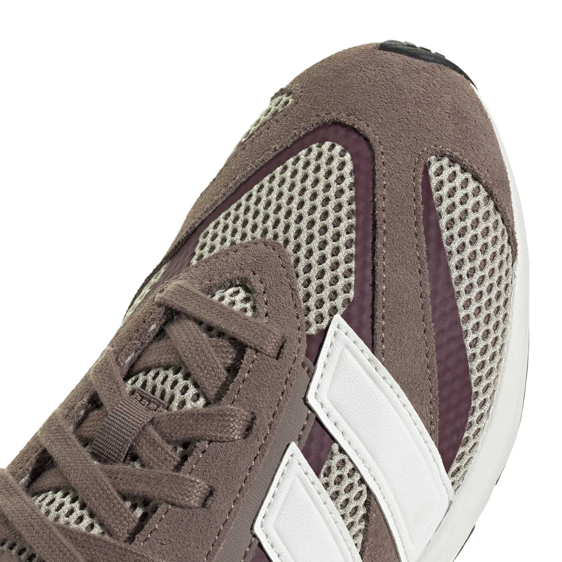 product/a/d/adidas_jp6183_8_footwear_photography_detail_view_1_white-nw091625.jpg