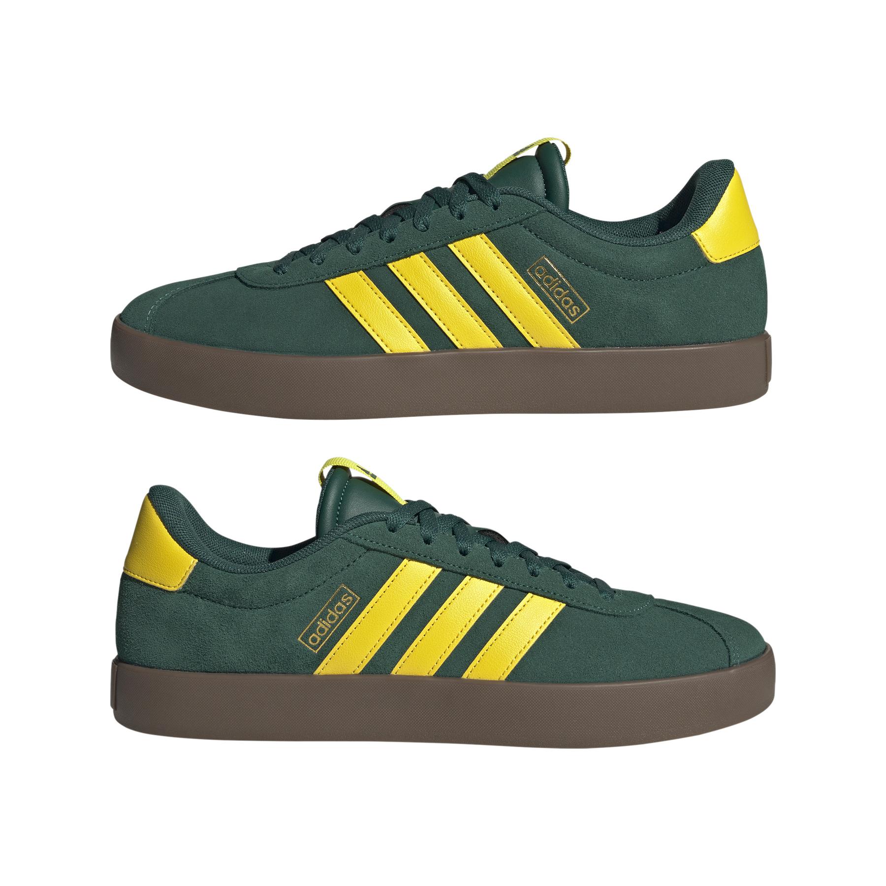 product/a/d/adidas_jp7535_10_footwear_photography_mirrored_pair_view_white-nw091625.jpg