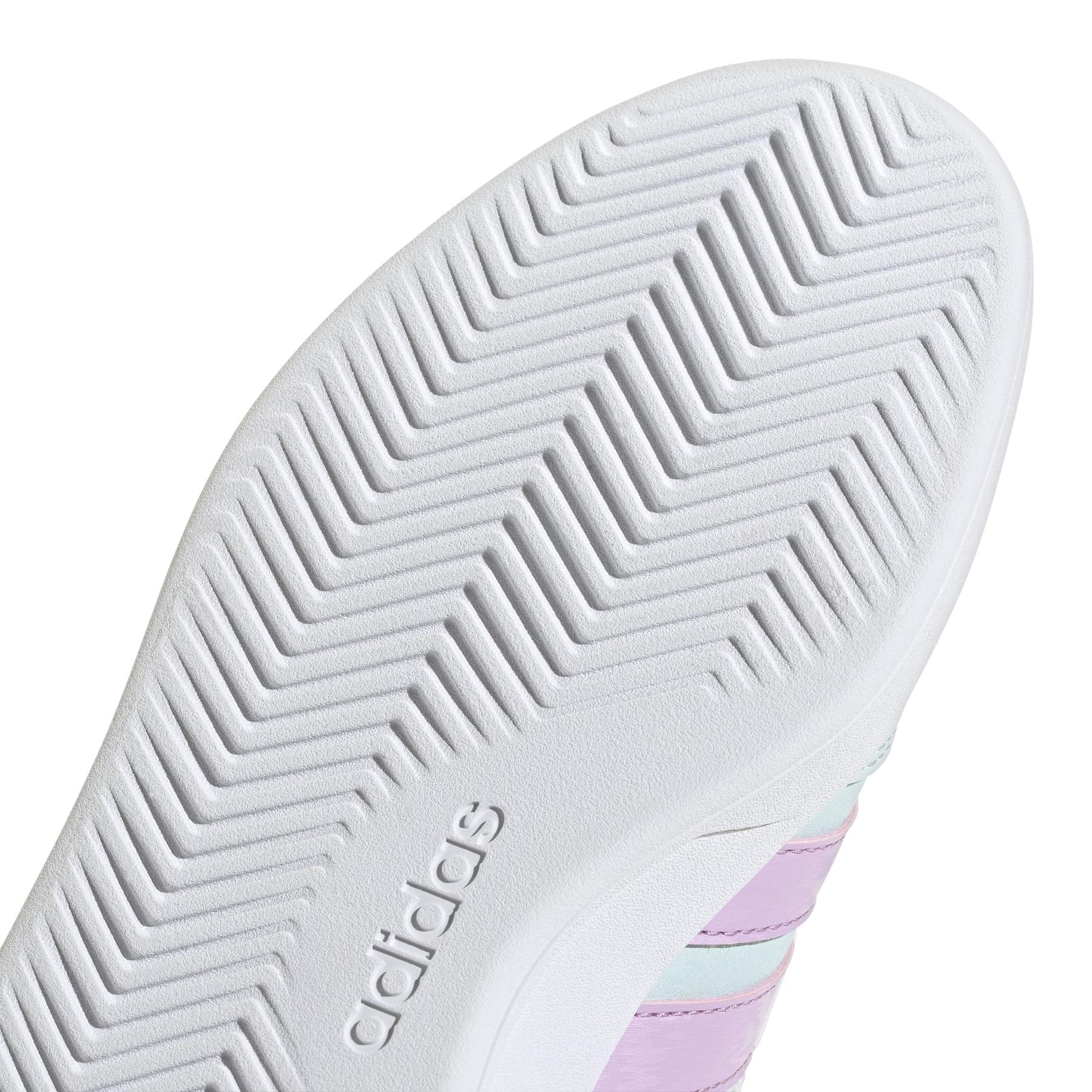 product/a/d/adidas_jq3040_9_footwear_photography_detail_view_2_white-nw091625.jpg