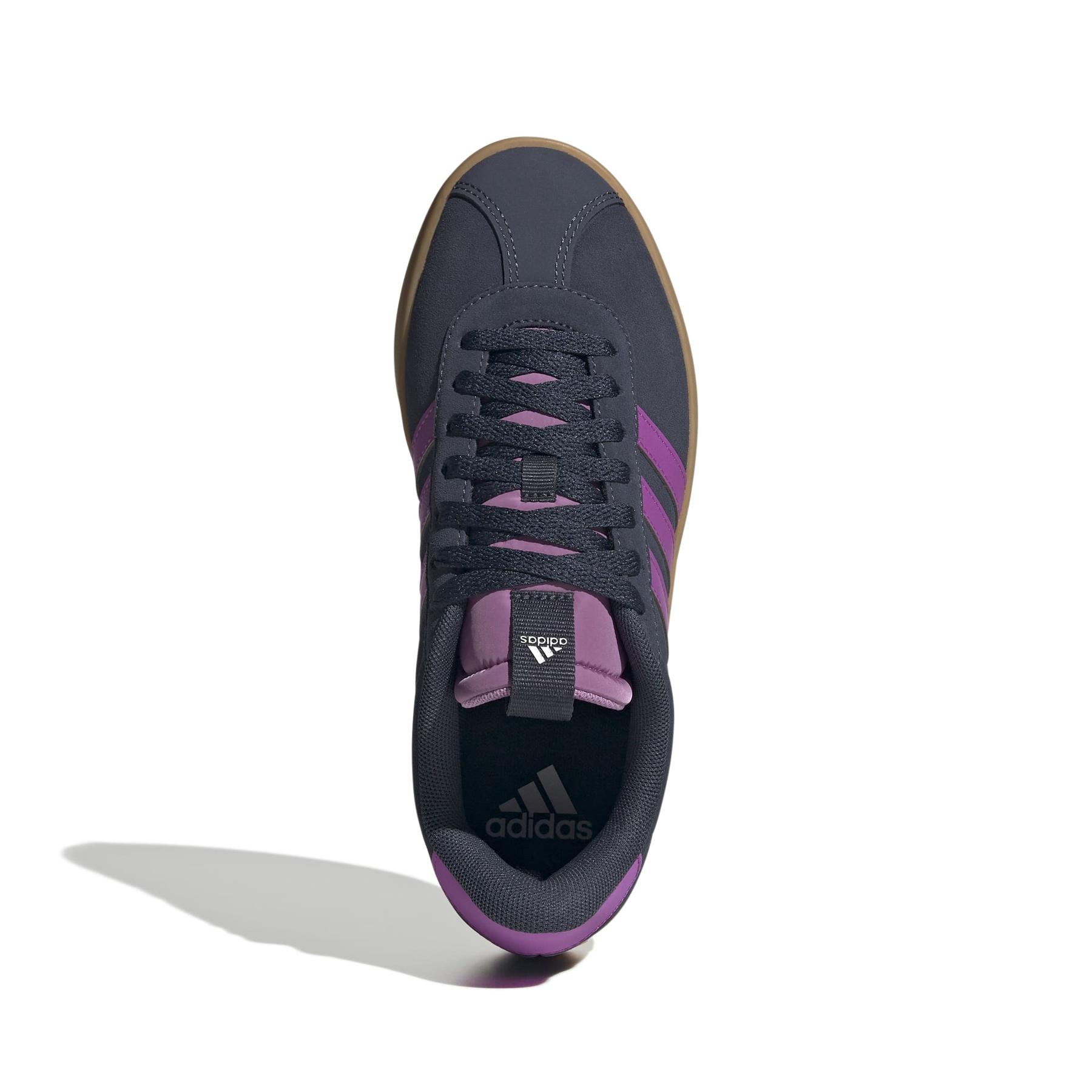 product/a/d/adidas_jr0953_3_footwear_photography_top_portrait_view_white-nw091625.jpg