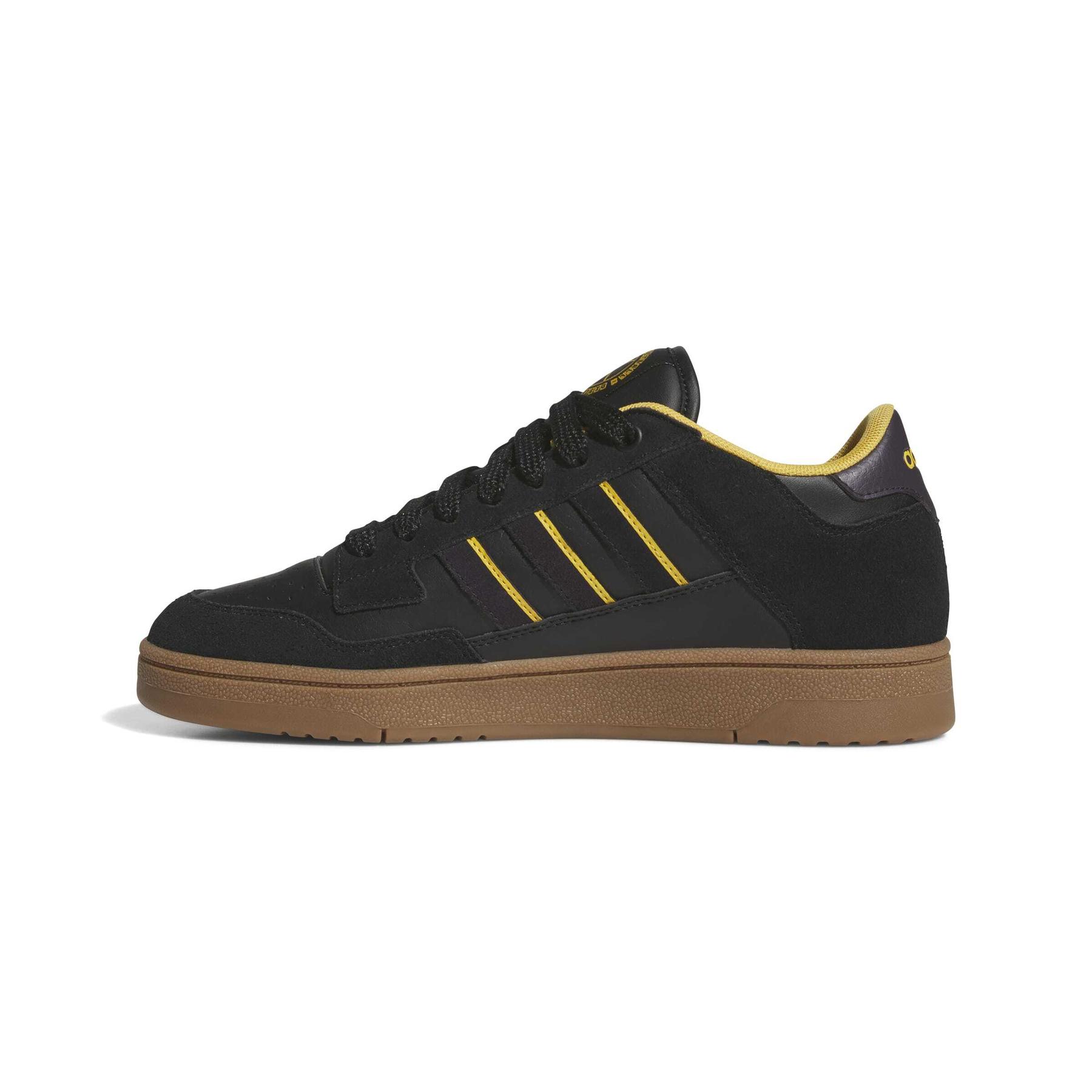 product/a/d/adidas_jr1013_5_footwear_photography_side_medial_center_view_white-nw091625.jpg