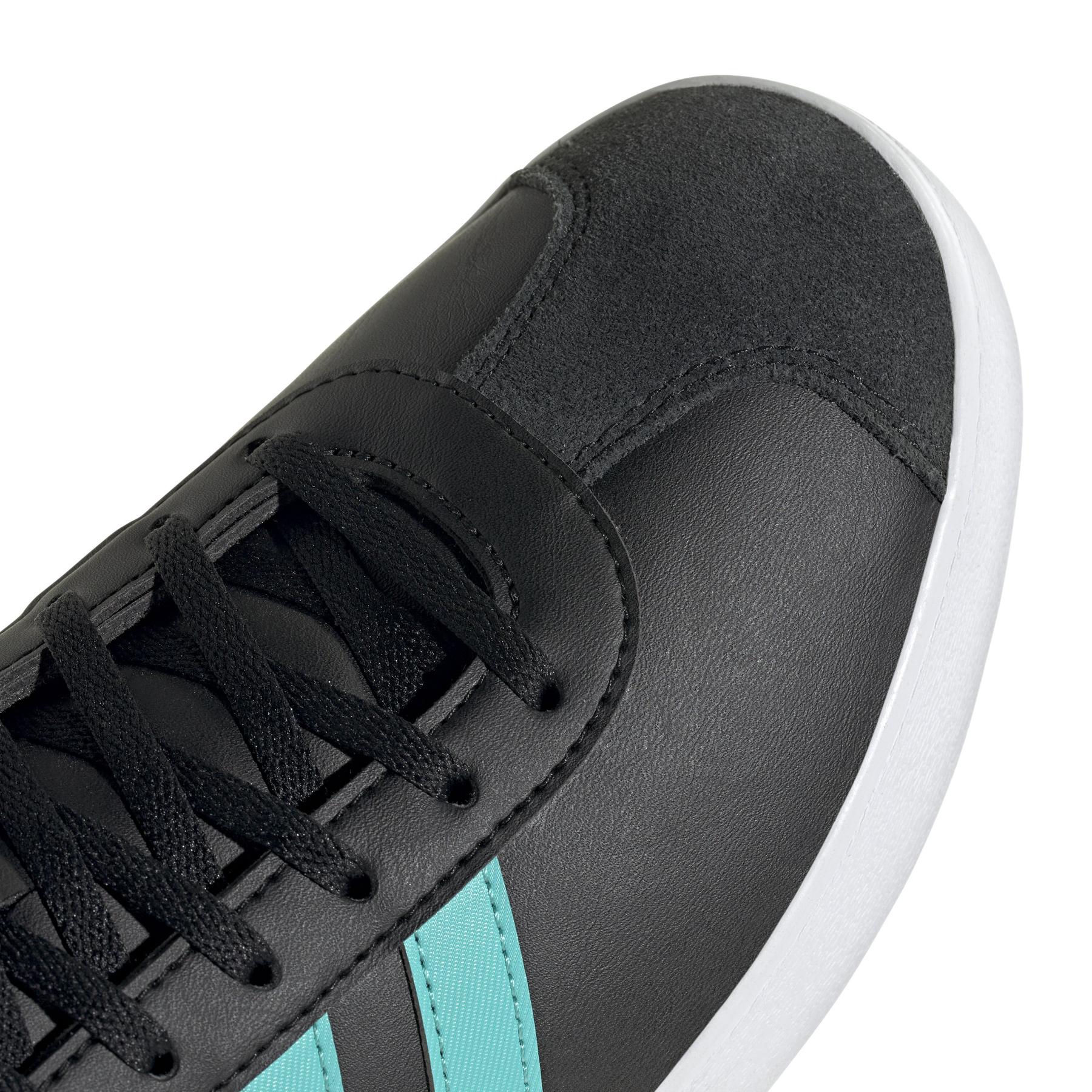 product/a/d/adidas_jr1068_9_footwear_photography_detail_view_2_white.jpg