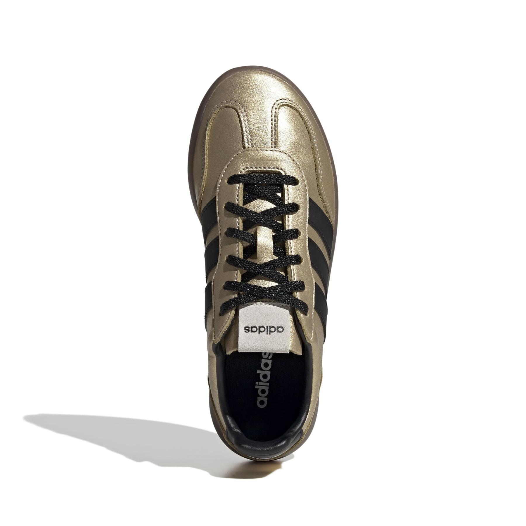 product/a/d/adidas_jr1218_3_footwear_photography_top_portrait_view_white-nw091625.jpg