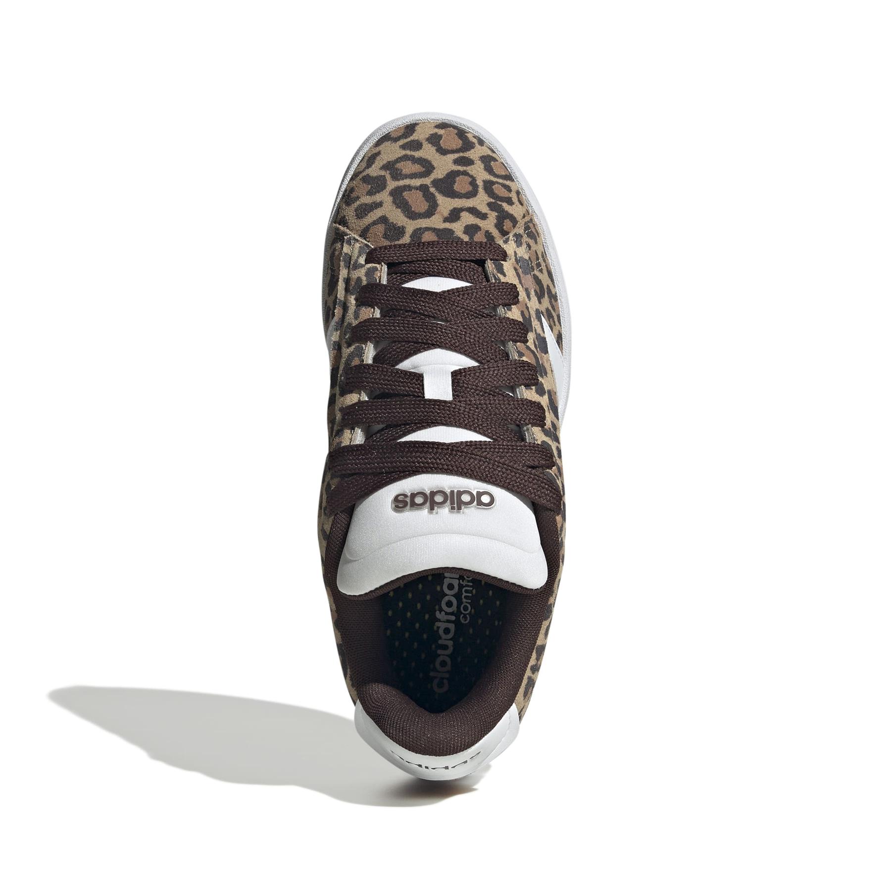 product/a/d/adidas_jr2269_3_footwear_photography_top_portrait_view_white-nw091625.jpg