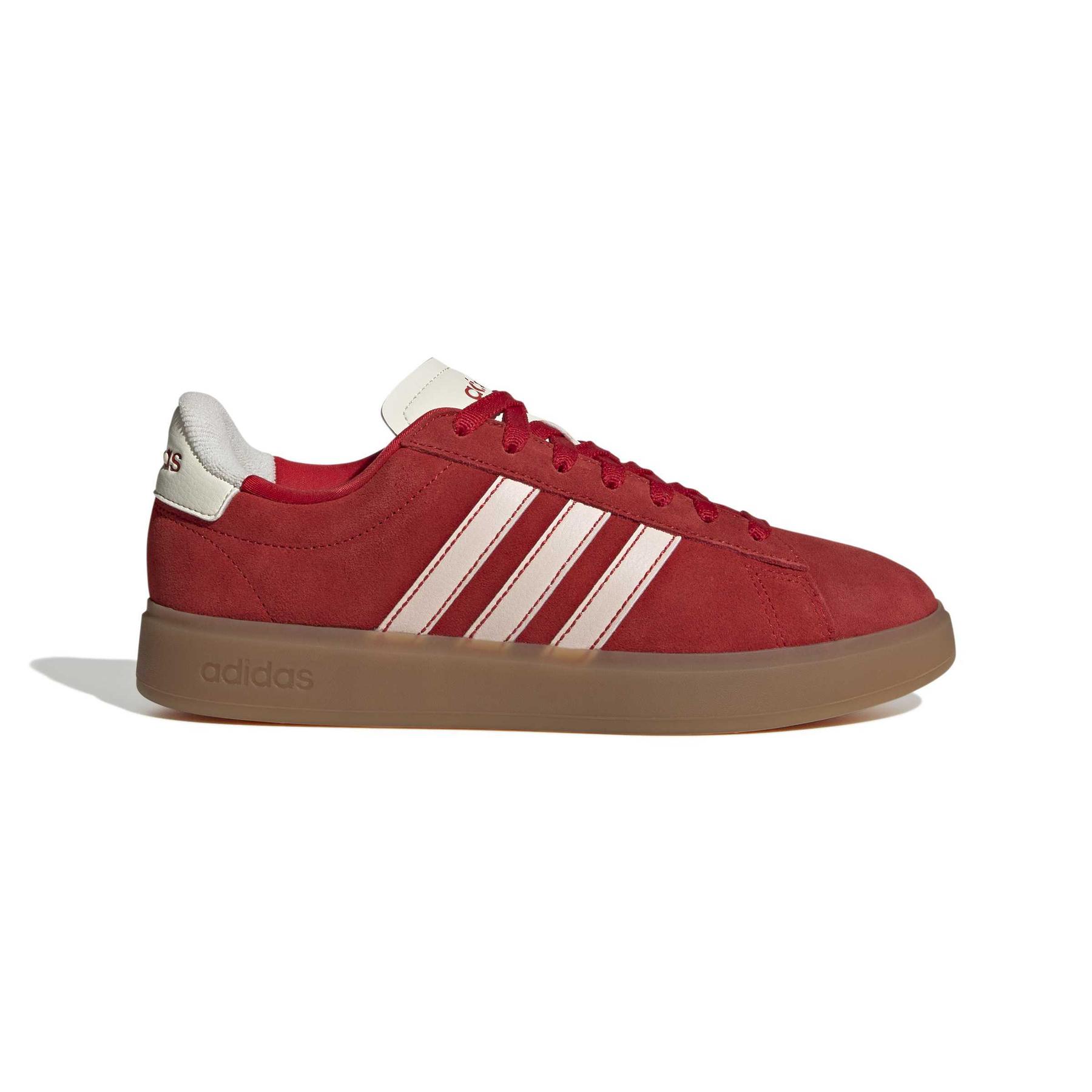 product/a/d/adidas_js1740_1_footwear_photography_side_lateral_center_view_white-nw091725.jpg