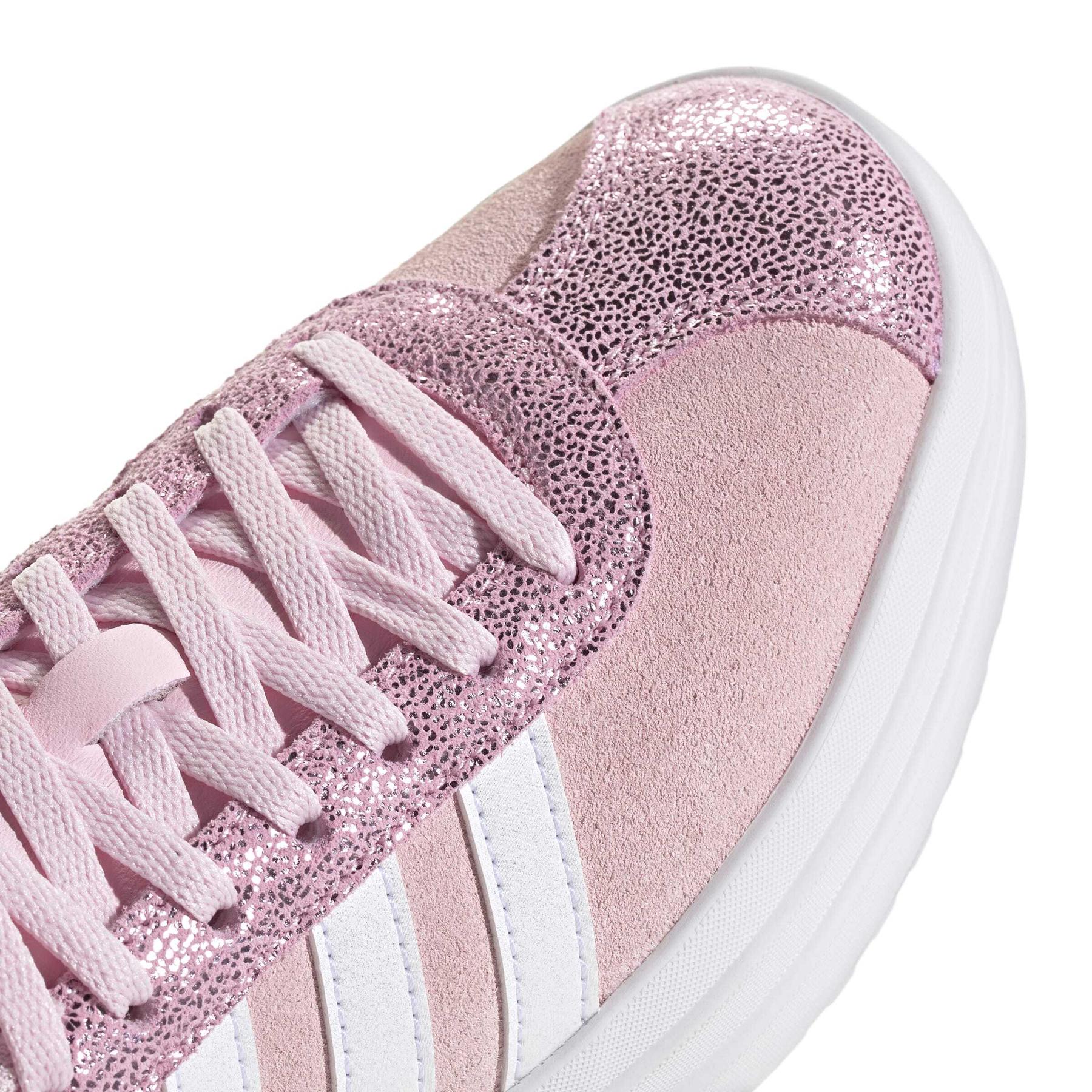 product/a/d/adidas_js3478_8_footwear_photography_detail_view_1_white-nw091725.jpg