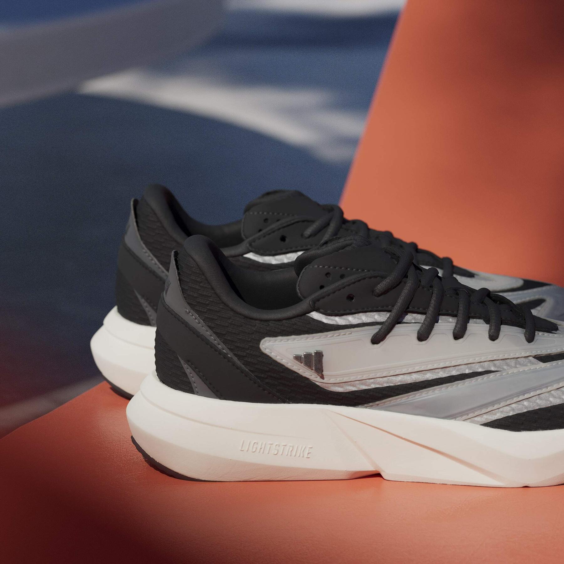product/a/d/adidas_js4255_22_footwear_photography_heromrktng_view_9-nw091725.jpg