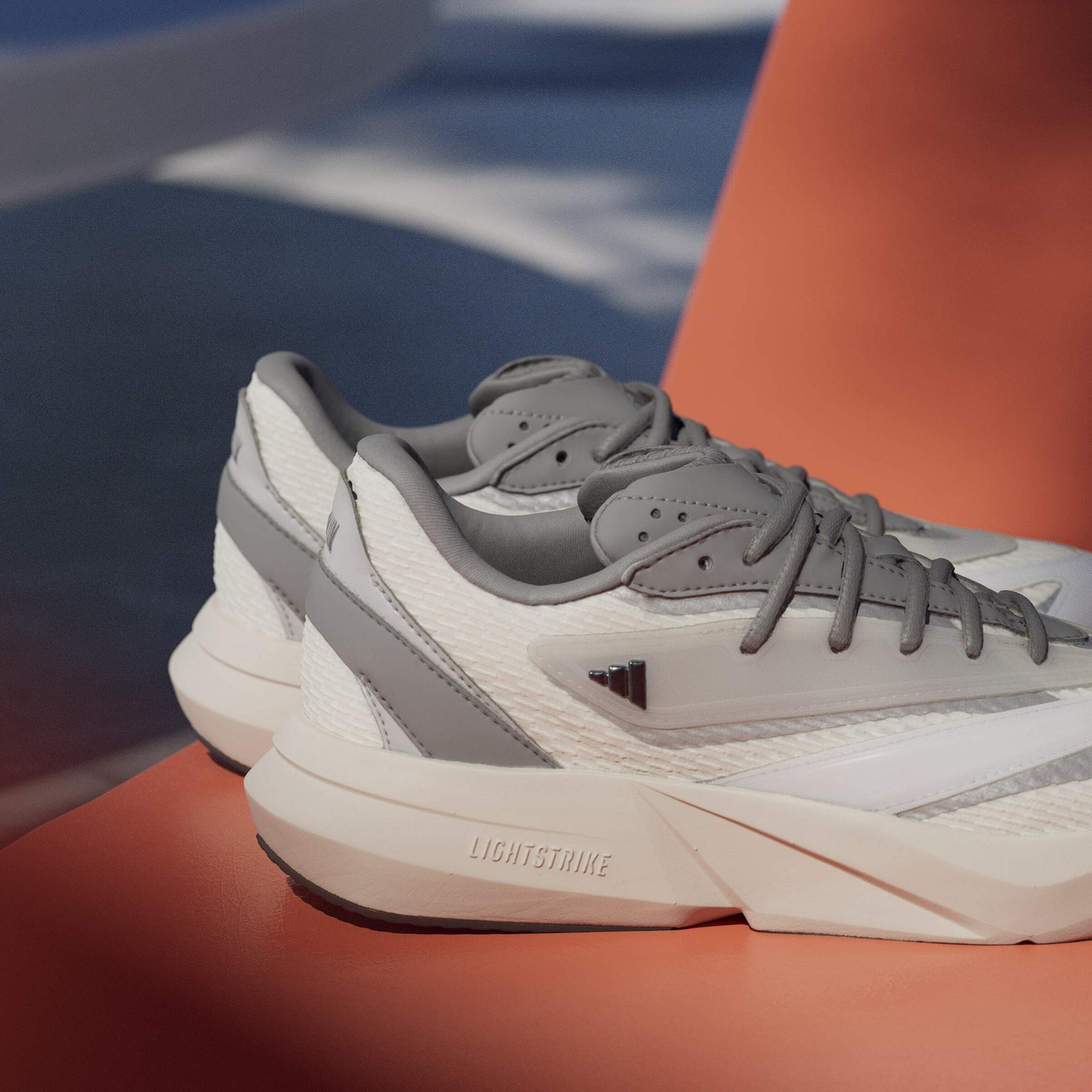 product/a/d/adidas_js4256_22_footwear_photography_heromrktng_view_9-nw091725.jpg