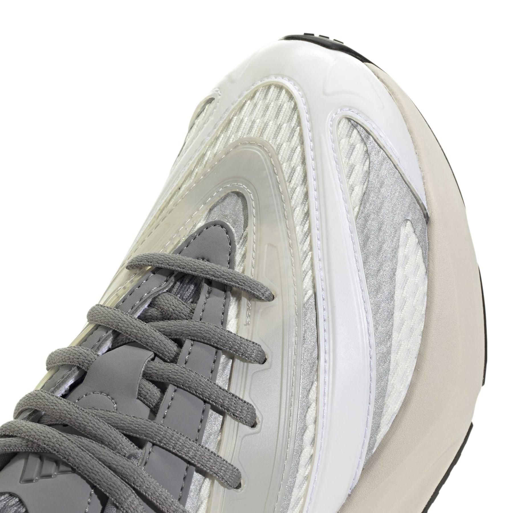product/a/d/adidas_js4256_9_footwear_photography_detail_view_2_white-nw091725.jpg