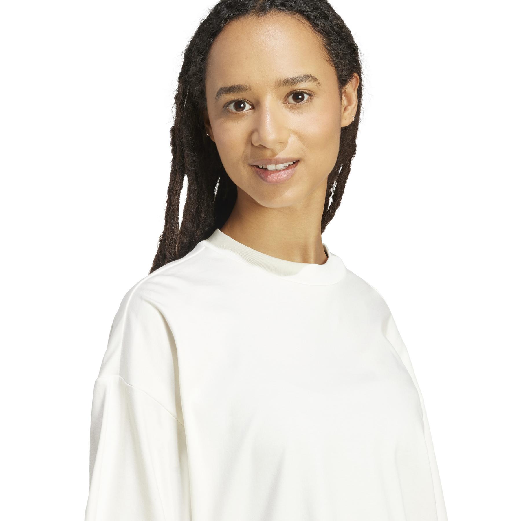 product/a/d/adidas_jv9888_6_apparel_on_model_detail_view_2_white.jpg
