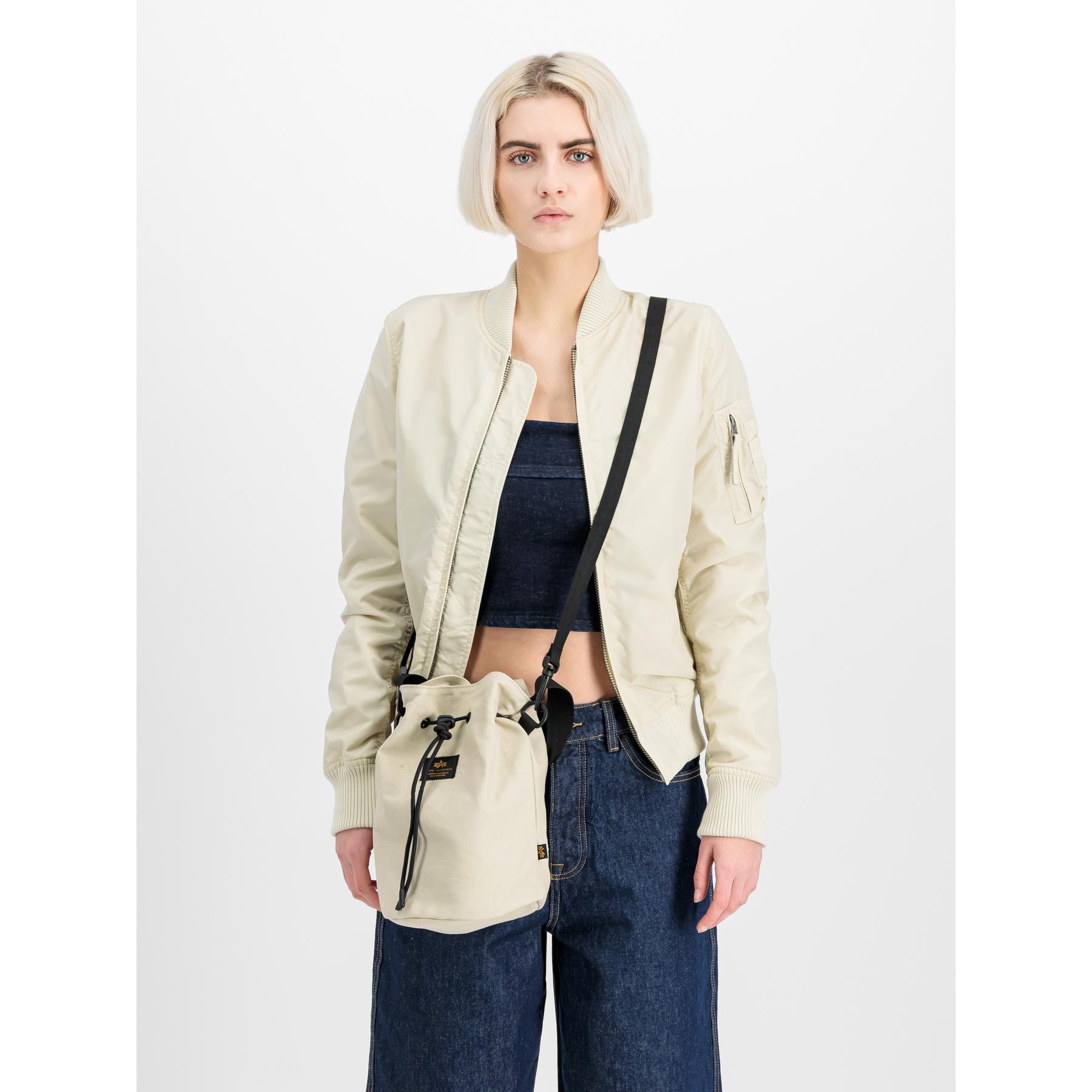 product/a/l/alpha-industries_156946-300_vintage-white_3.jpg