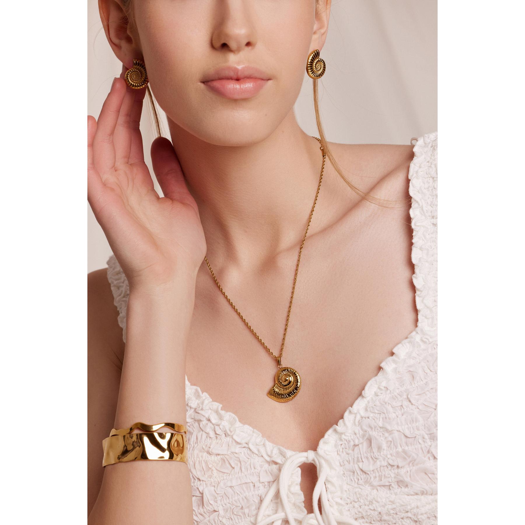 product/a/m/amelia-parker_an010g_gold_3.jpg