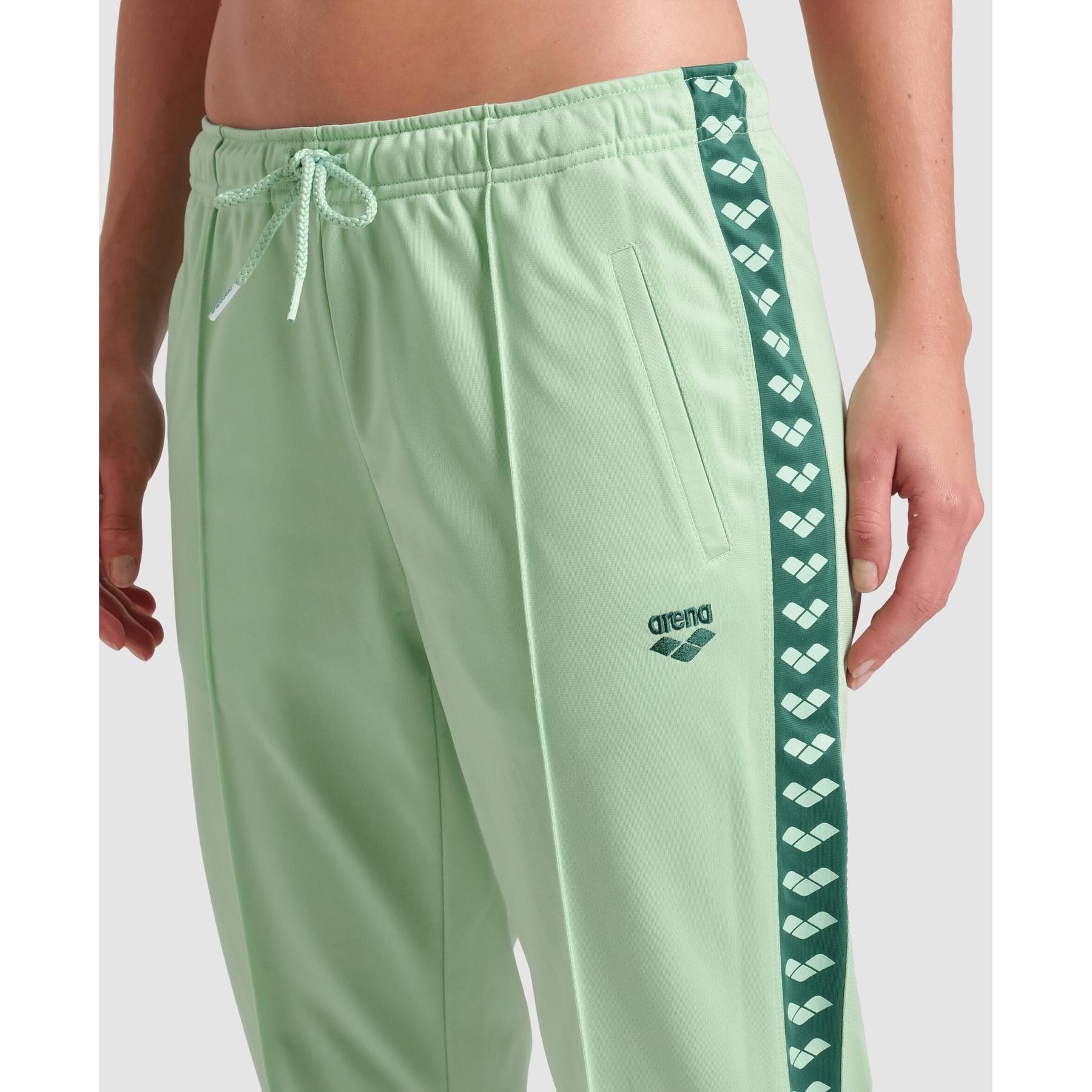 product/a/r/arena_001780-662_light-green-mangrove-light_4.jpg