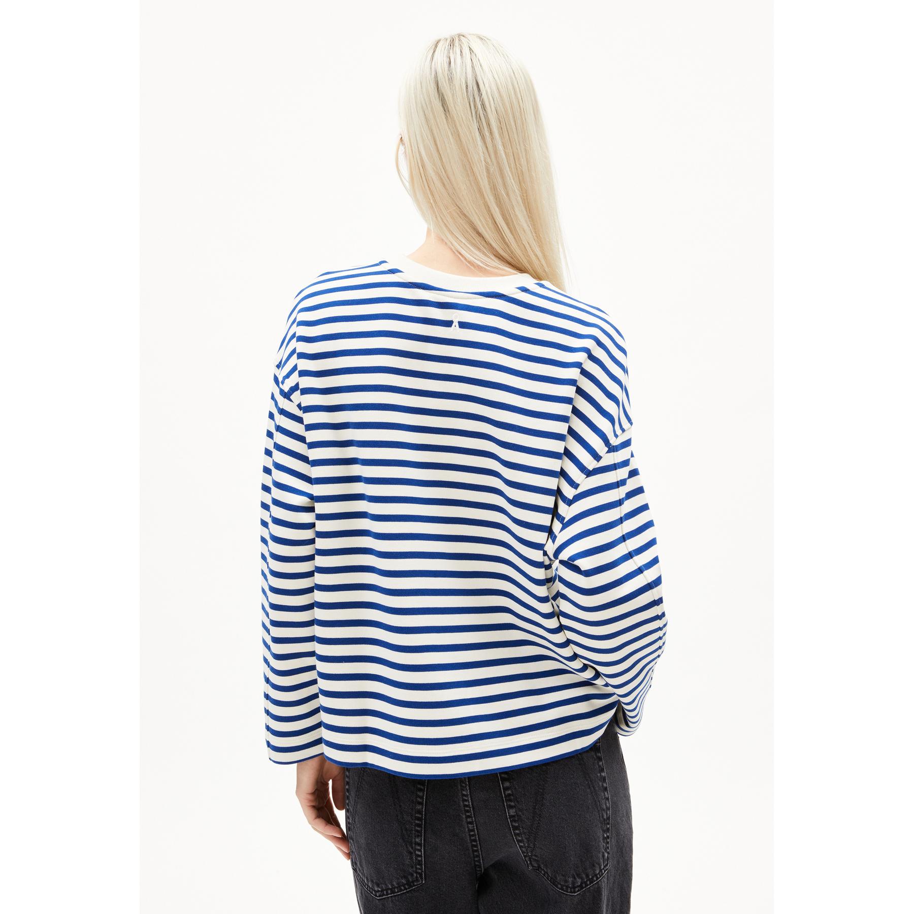 product/a/r/armedangels_30002833-3007_undyed-lapis-blue_4.jpg