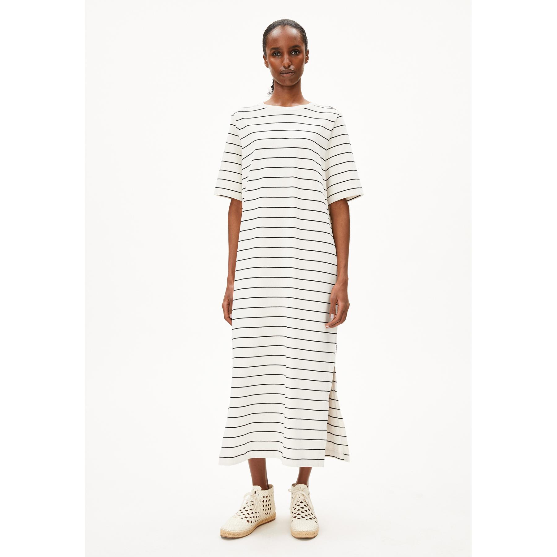 product/a/r/armedangels_30007402-1716_undyed-black_2.jpg