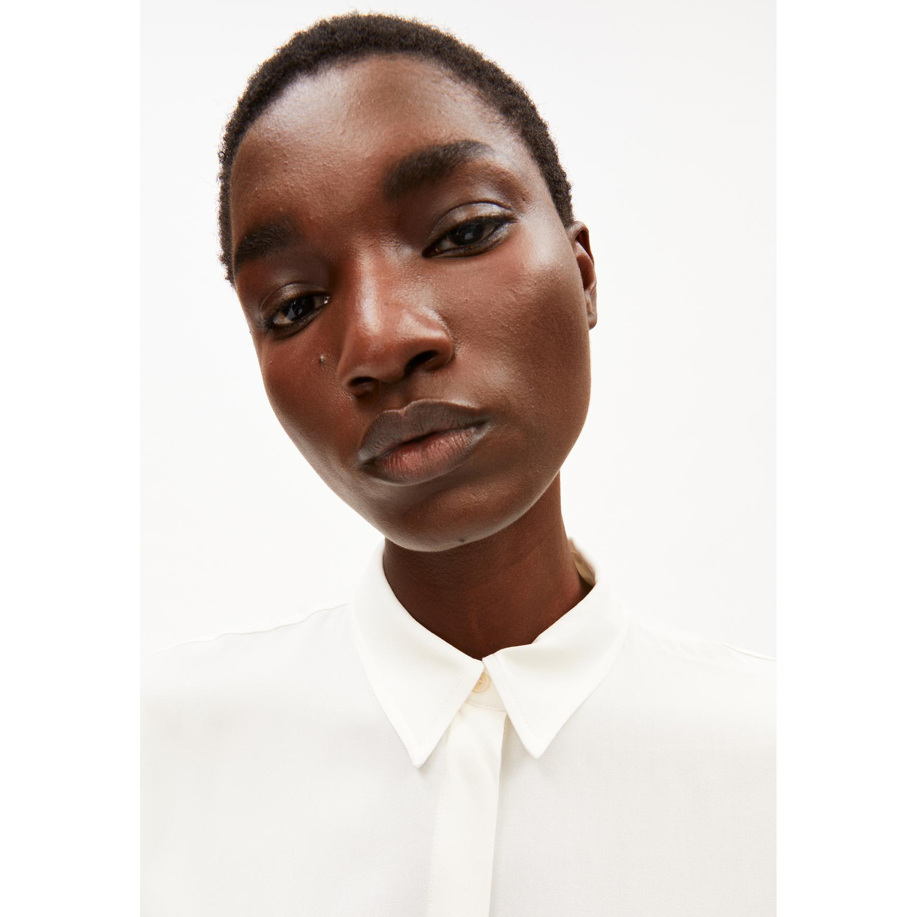 product/a/r/armedangels_30007485-157_off-white_5.jpg