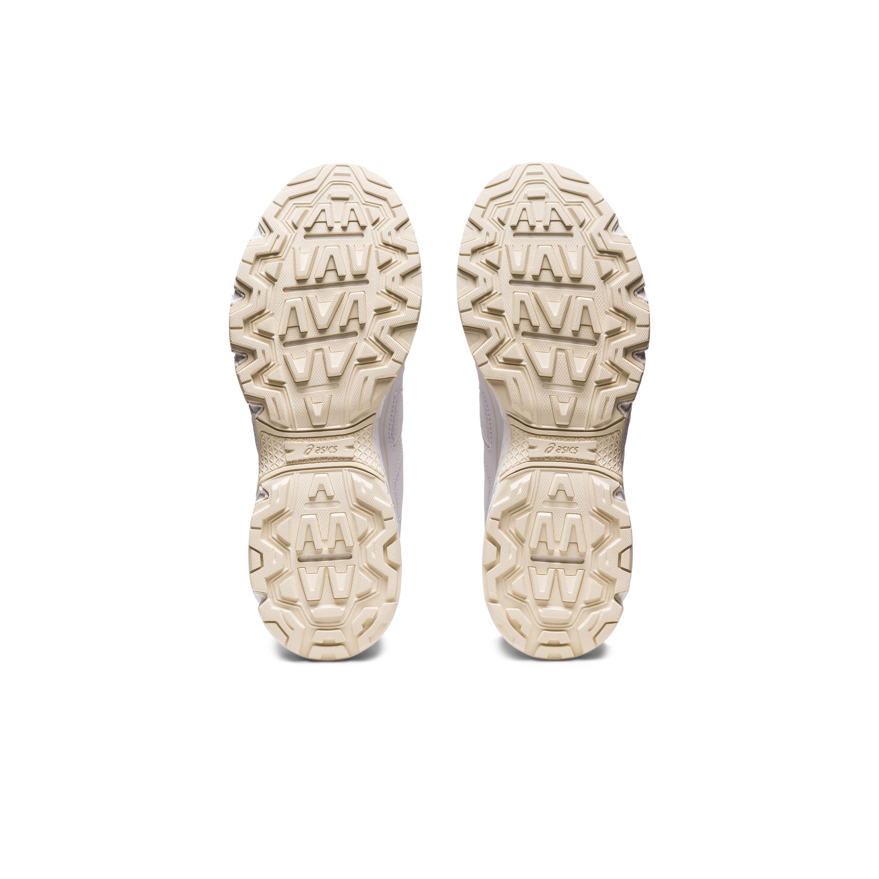 product/a/s/asics_1203a297_100_600.jpg