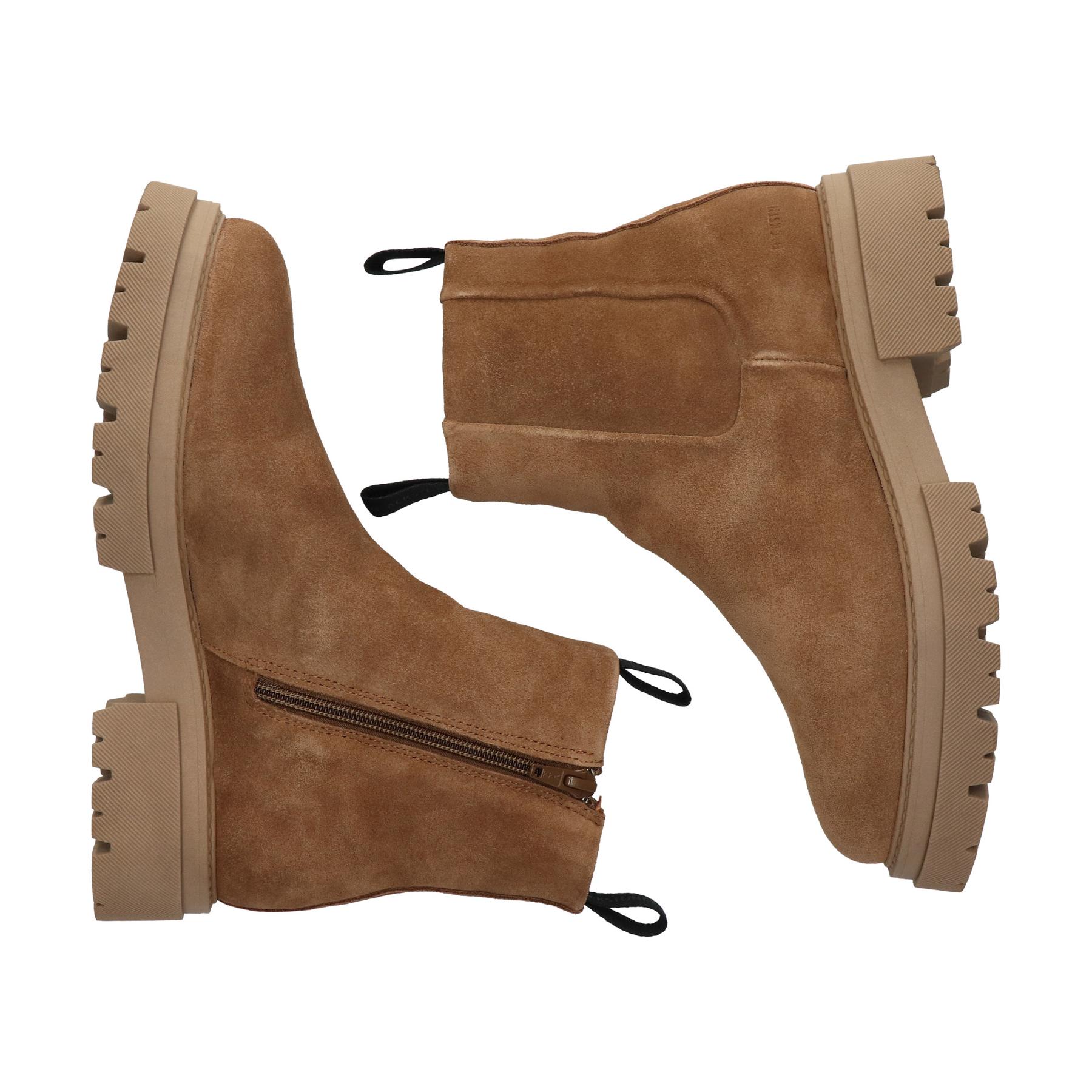 product/b/l/blackstone_al475.date_date_3.jpg