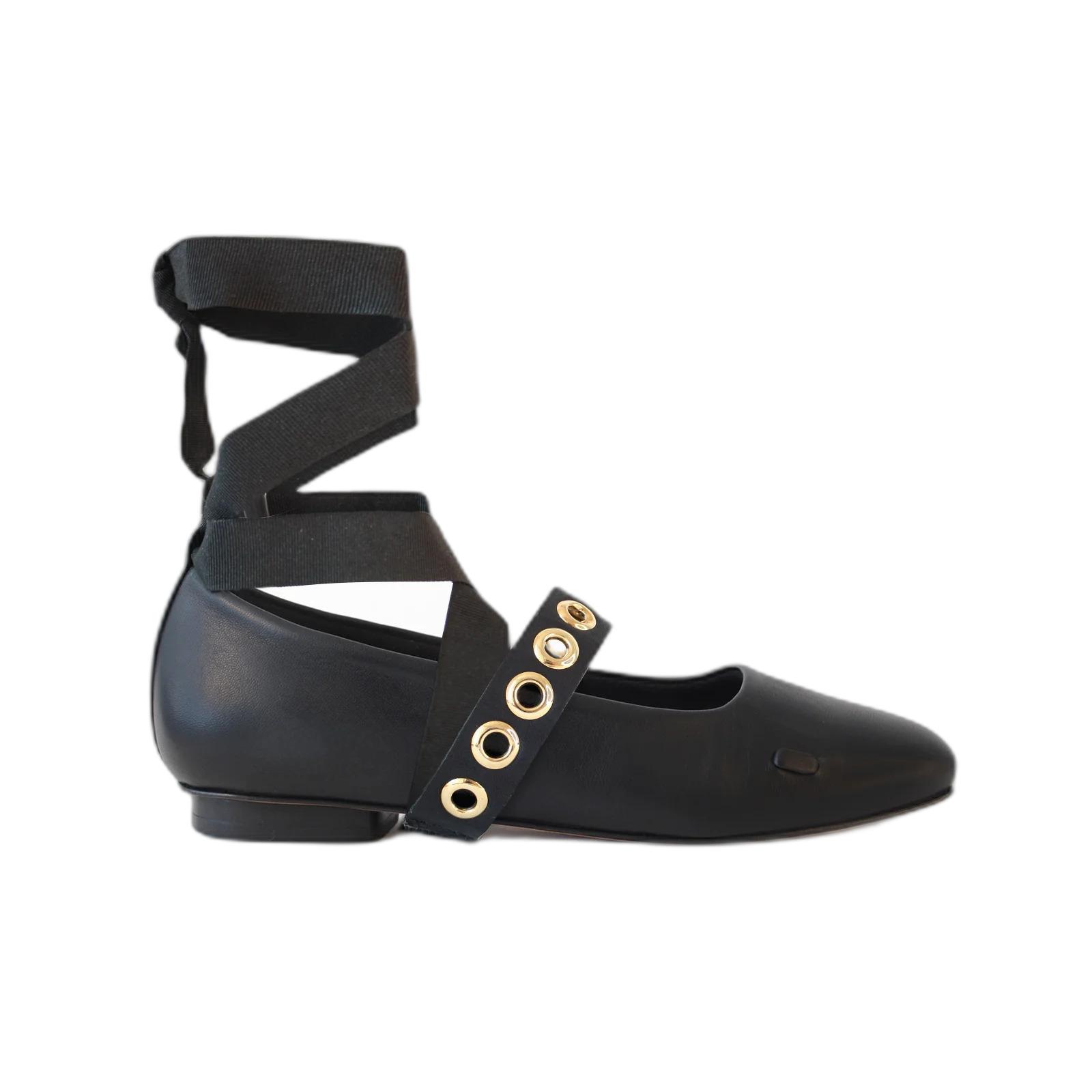 product/c/a/camia_9624807538979_black-ilhos-black_2.jpg