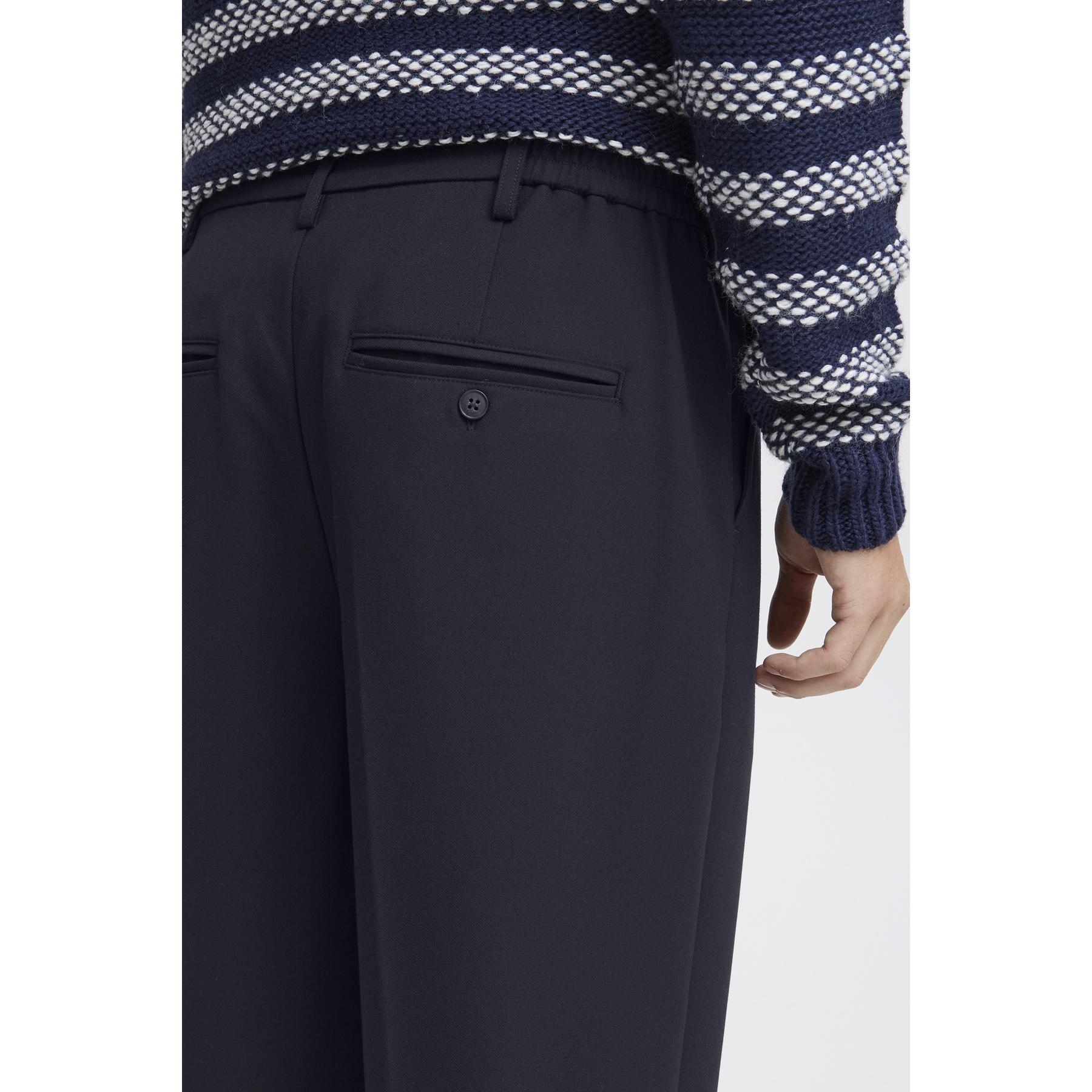 product/c/a/casual-friday_20505337-194013_13.jpg