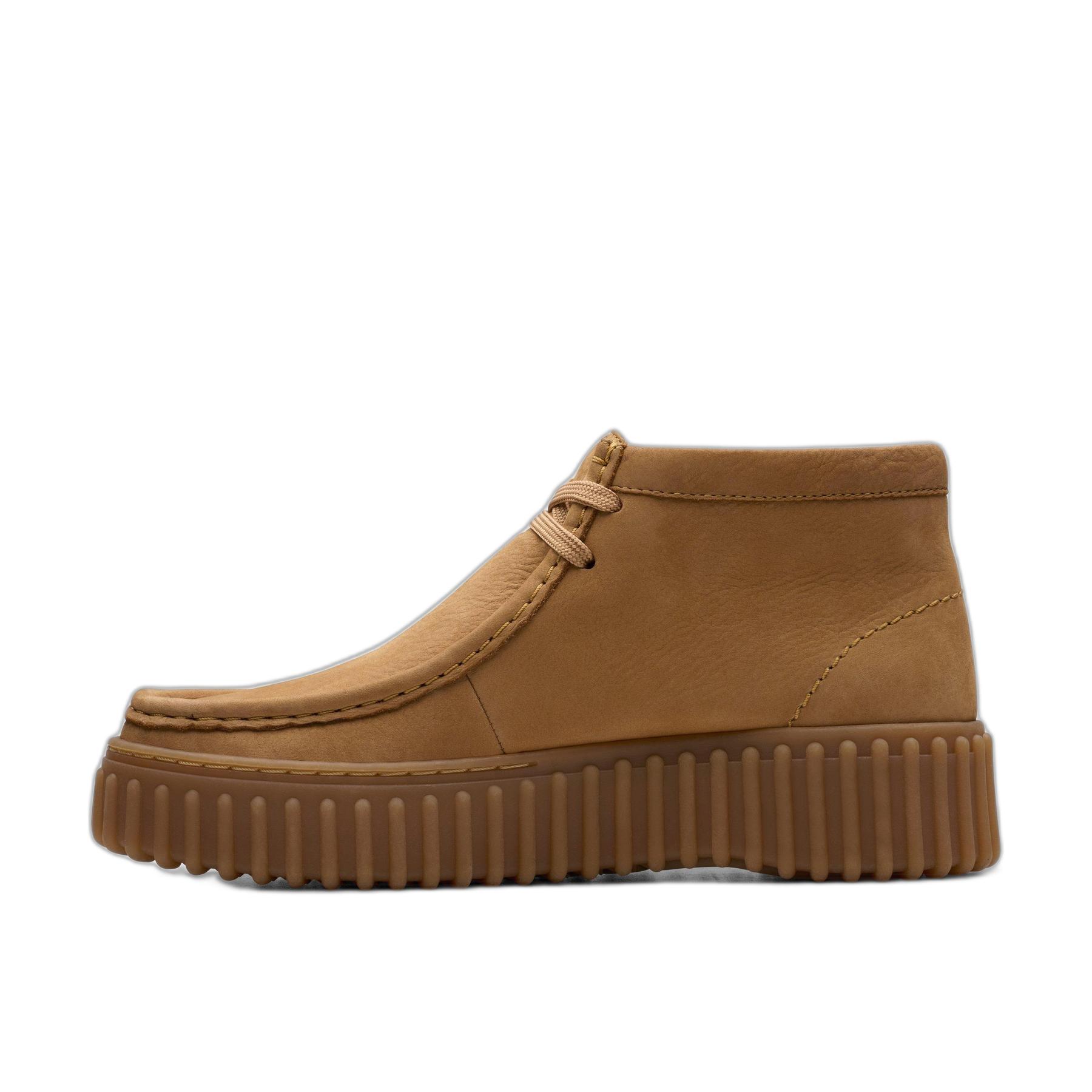 product/c/l/clarks_26179359_light-tan-nubuck_2.jpg