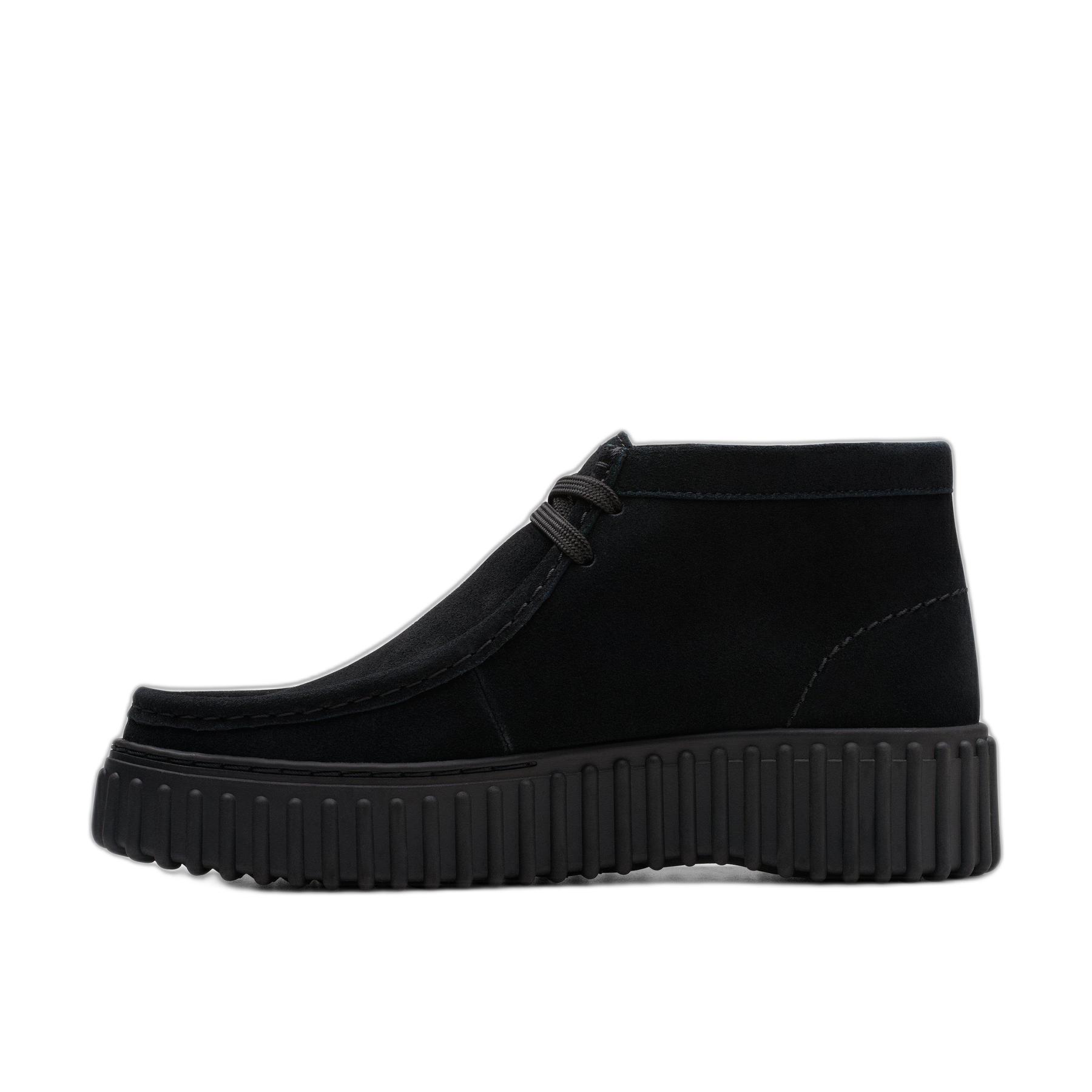 product/c/l/clarks_26179360_black-suede_2.jpg