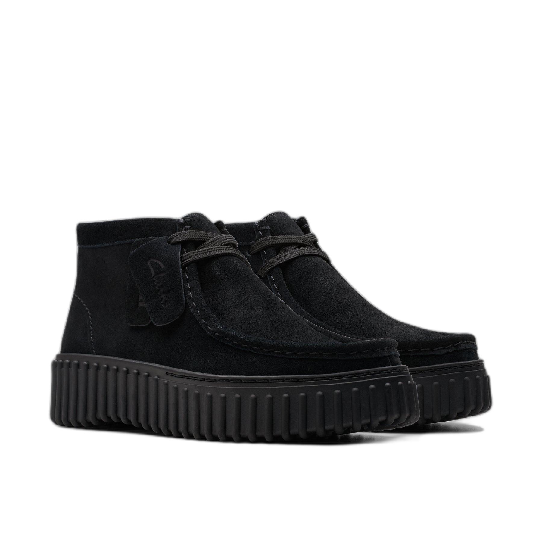 product/c/l/clarks_26179360_black-suede_4.jpg