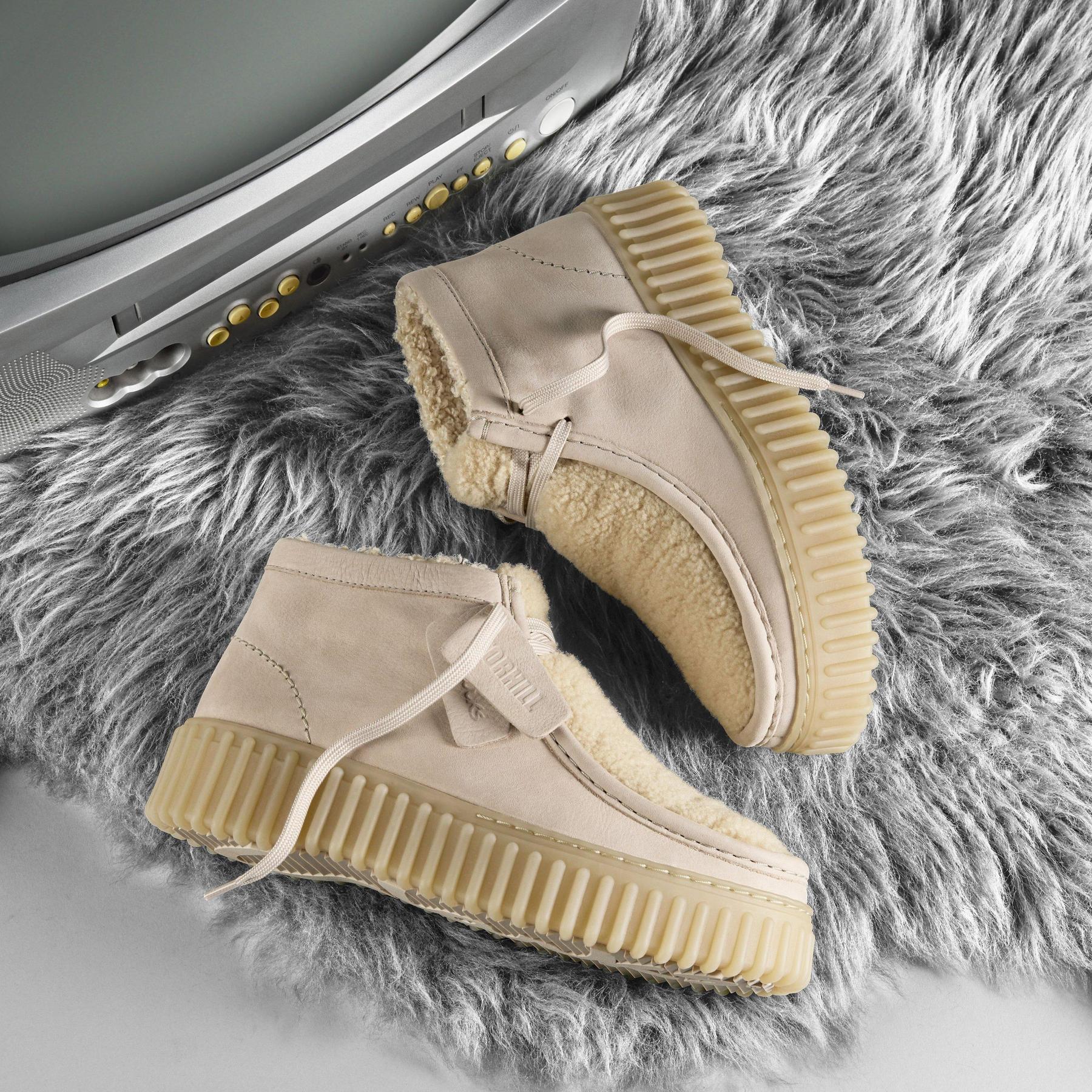 product/c/l/clarks_261829144025_sand-wined_7.jpg