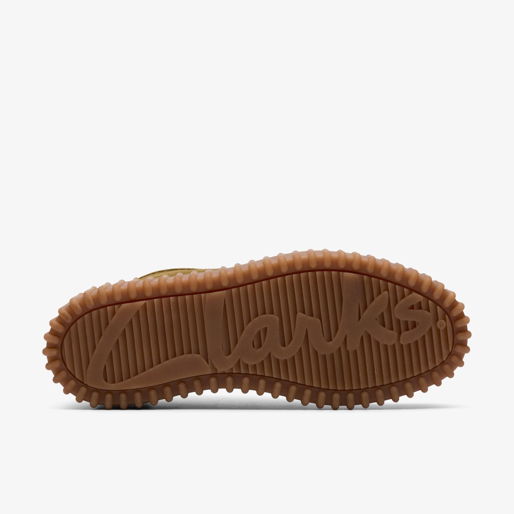 product/c/l/clarks_261838724025_olive-suede_3.jpg