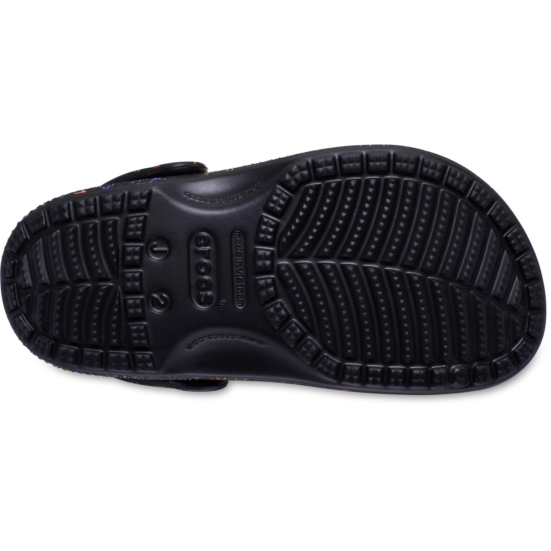 product/c/r/crocs_211585-0c4_3-q325.jpg