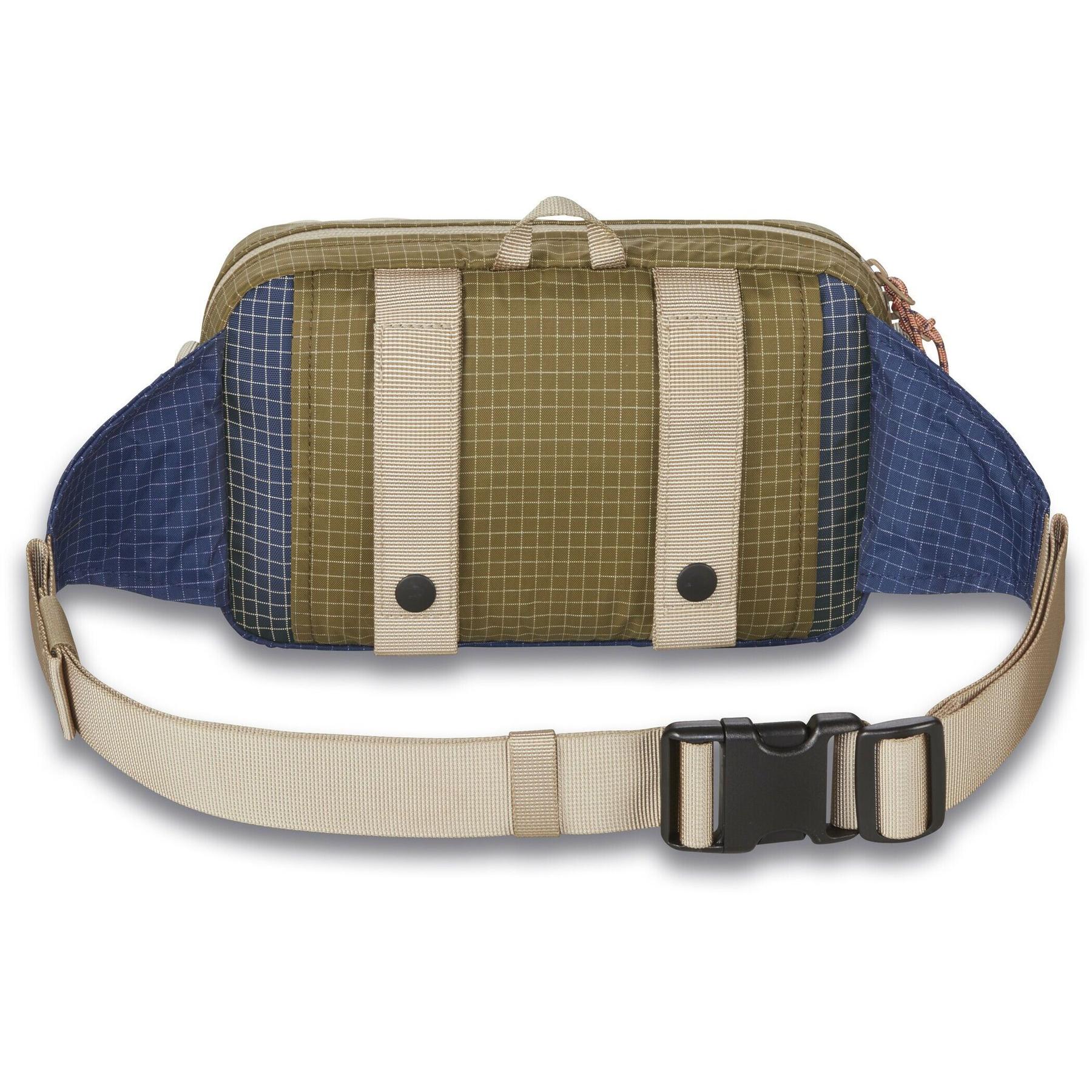 product/d/a/dakine_d10004080-base_camp_1.jpg