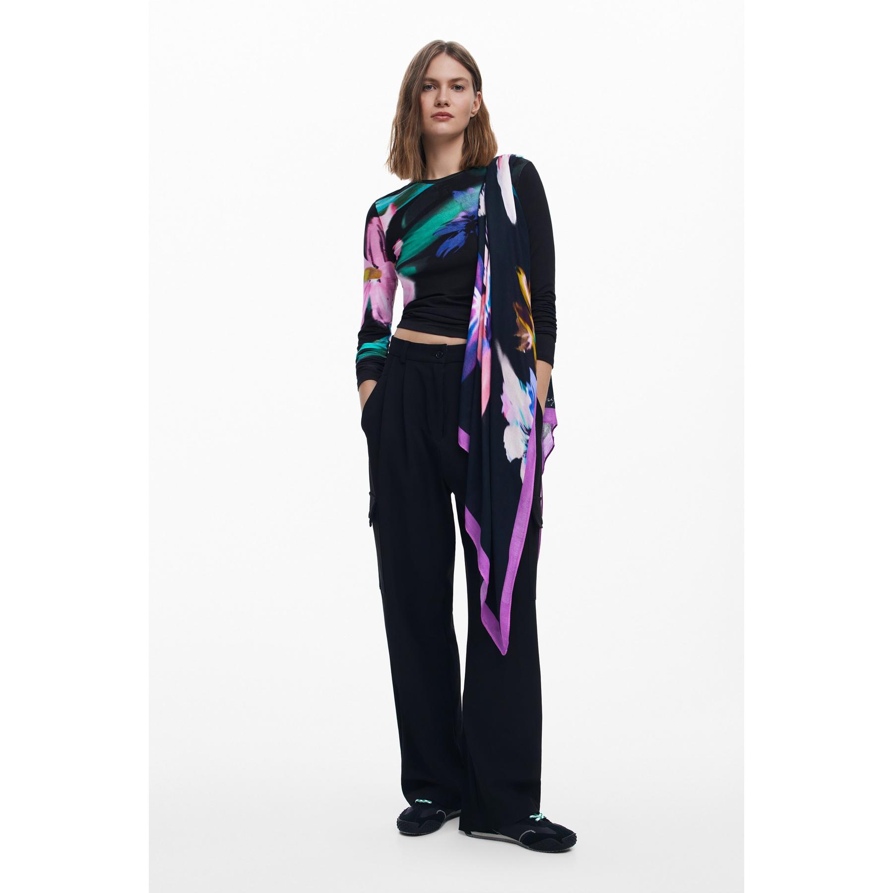 product/d/e/desigual_25wawa23-2000_noir-violet-blanc_4.jpg