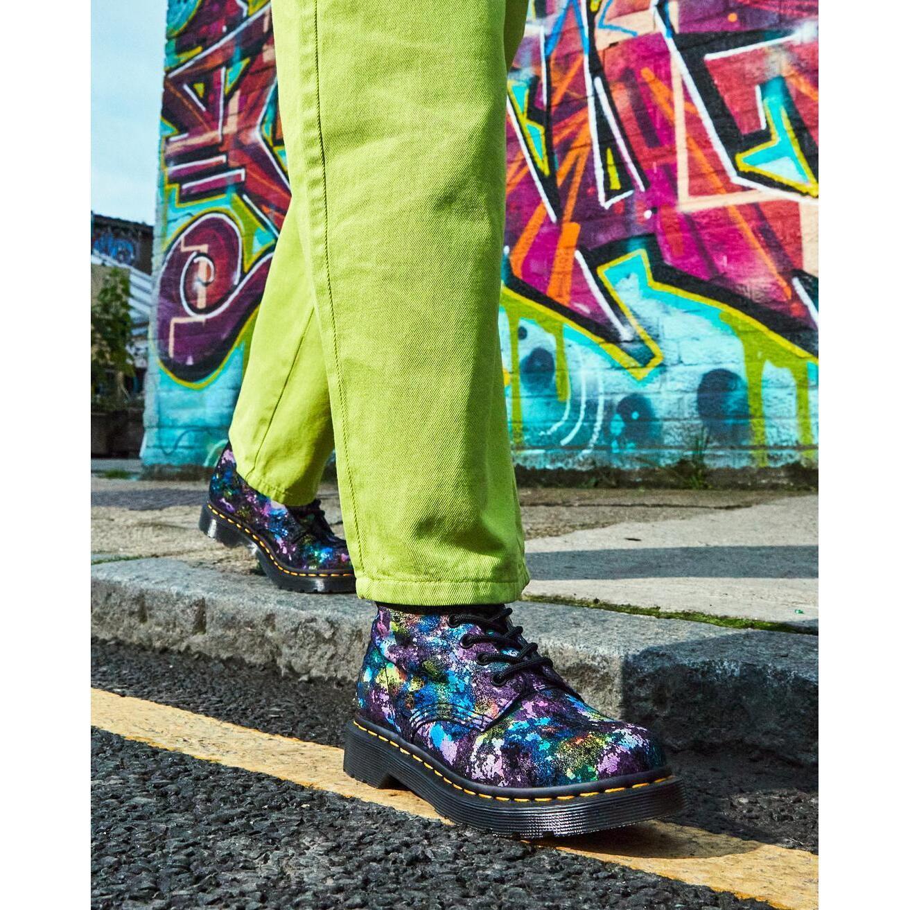 product/d/r/dr-martens_27245001_black_9.jpg