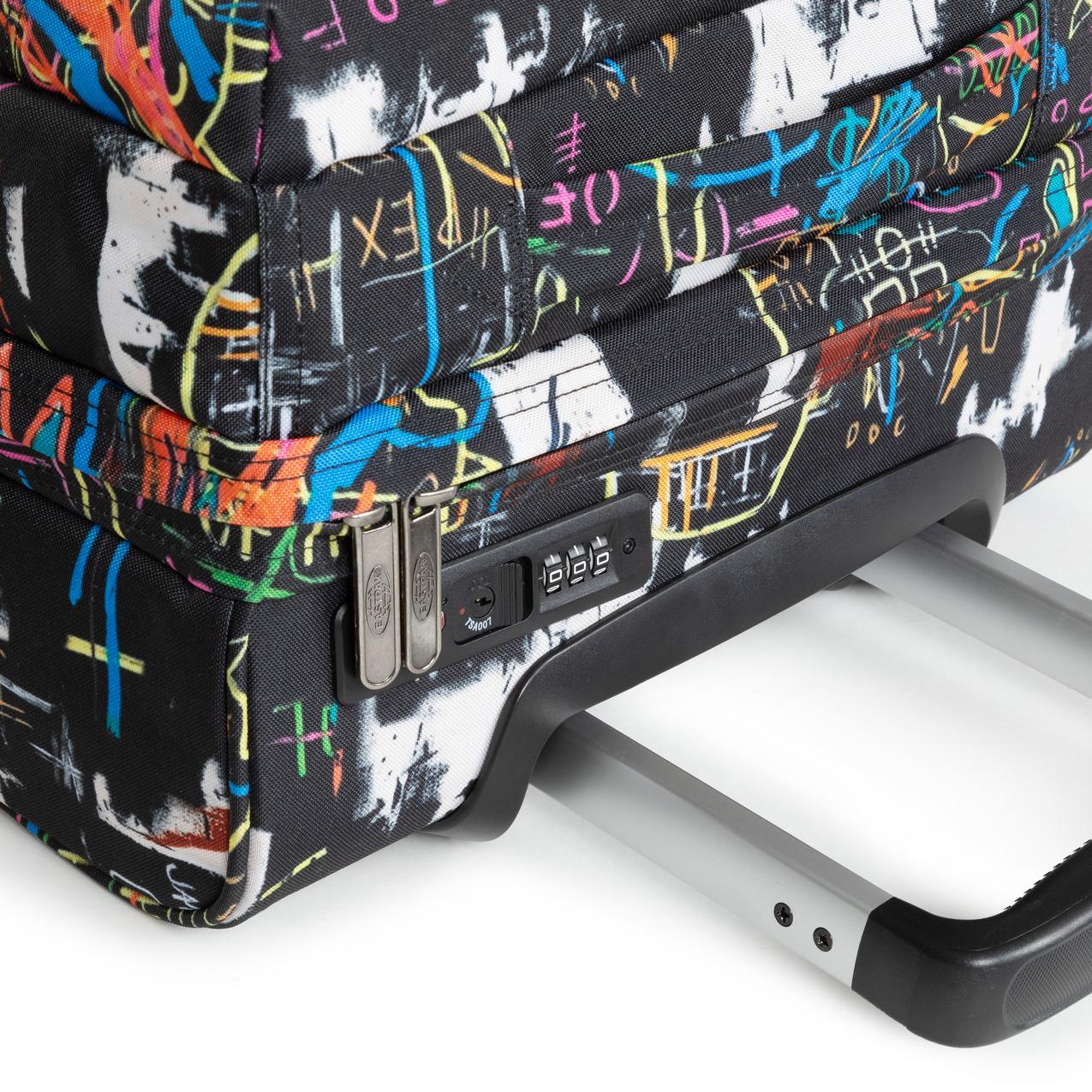 product/e/a/eastpak_ek0a5ba84y3_basquiat-kings-of-egypt-2_2.jpg
