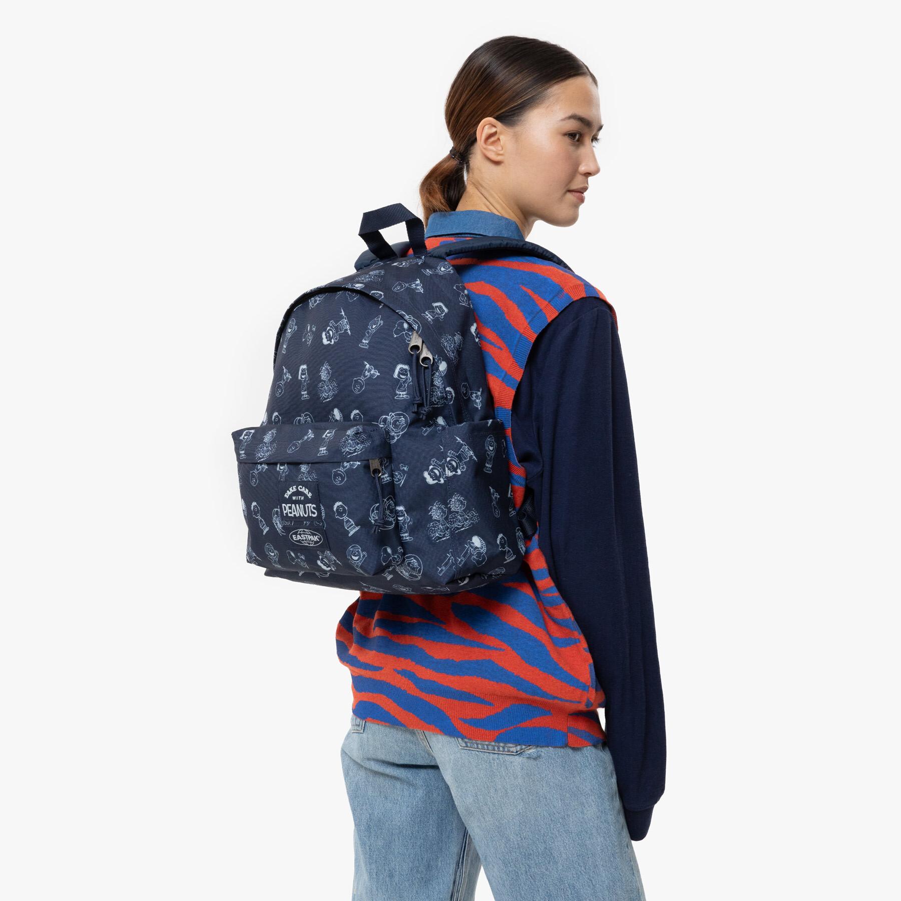product/e/a/eastpak_ek0a5bg47o0_peanuts-navy_9.jpg