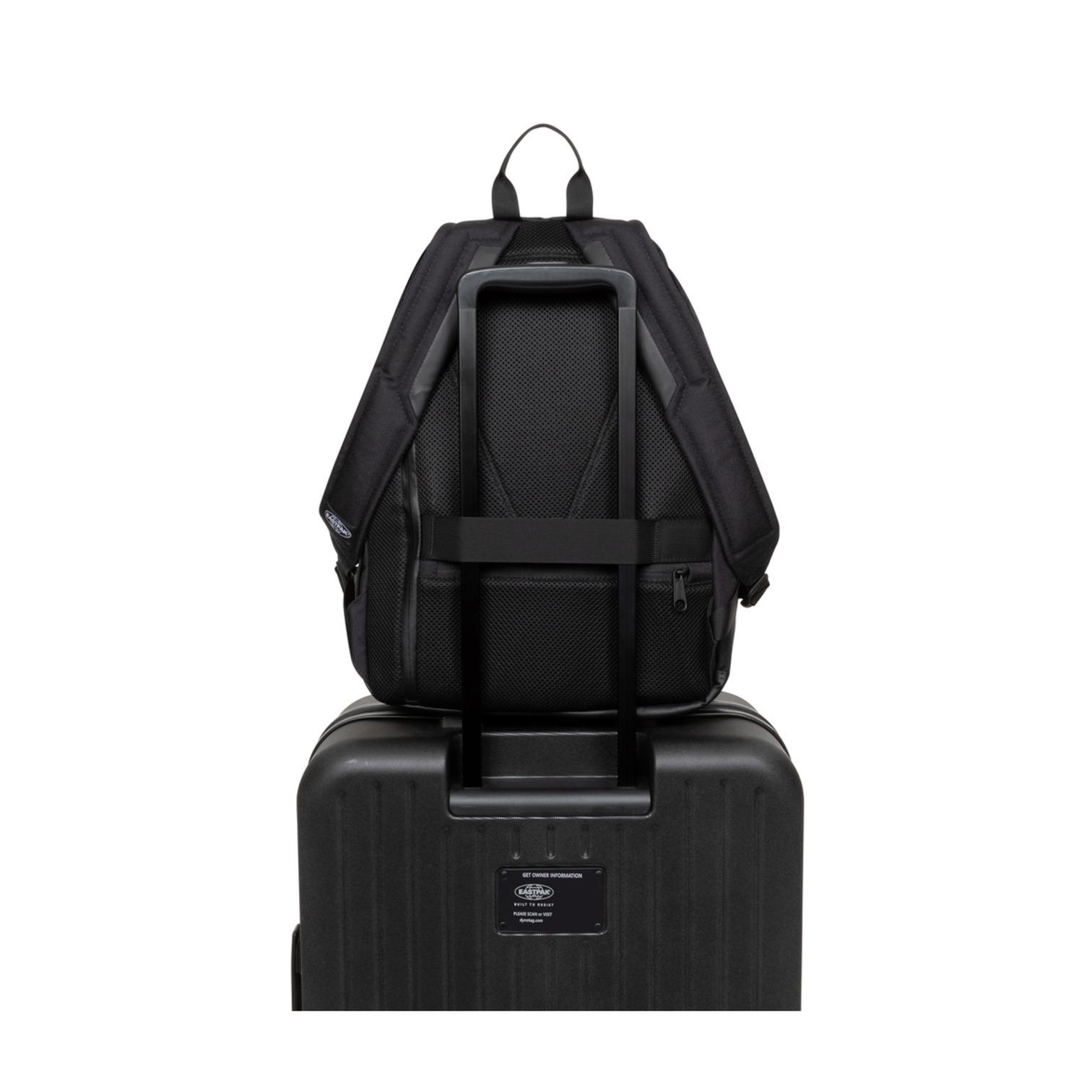 product/e/a/eastpak_ek0a5bkg4t6_on-black_12.jpg